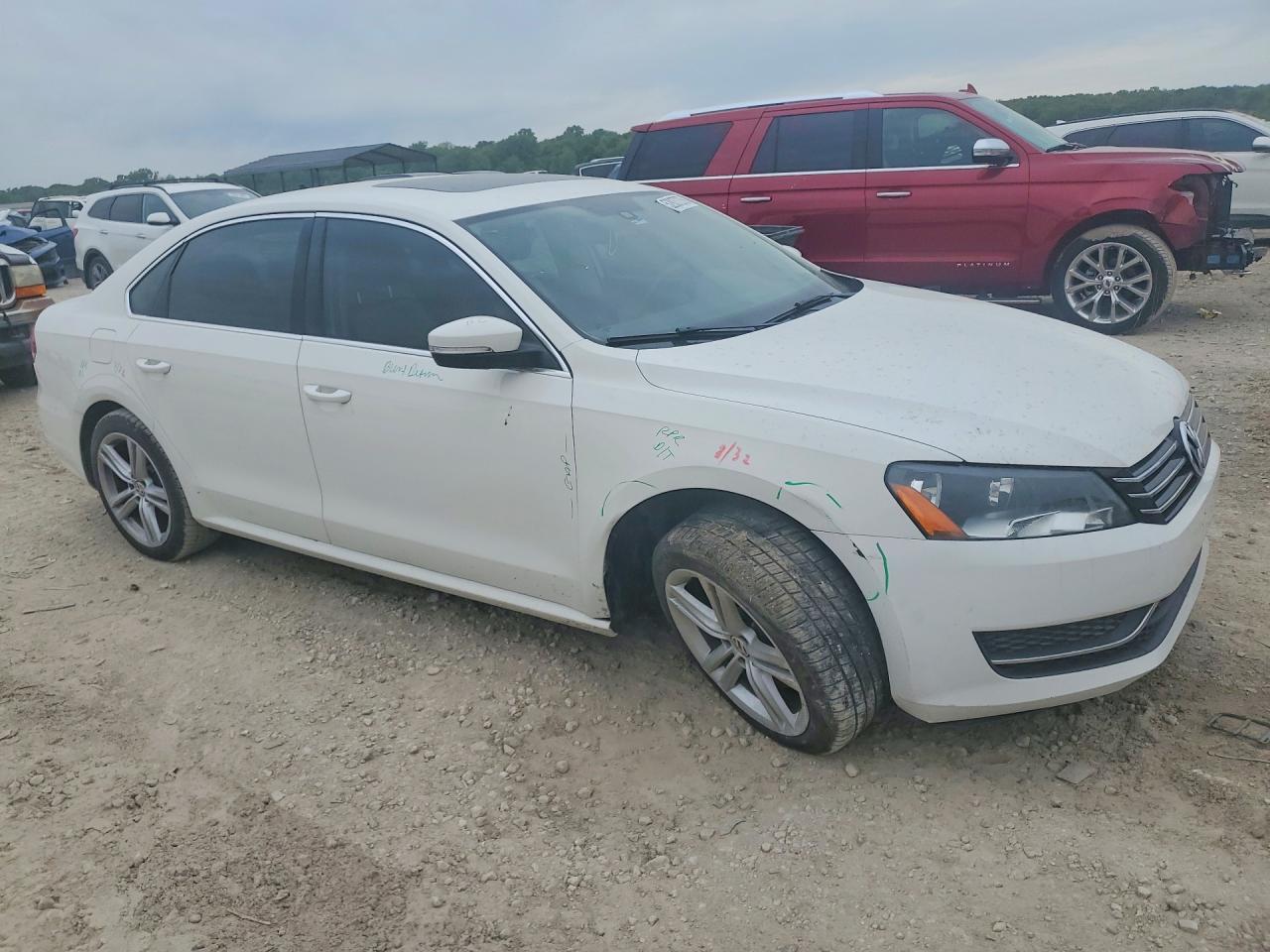 2014 Volkswagen Passat Se White vin: 1VWBS7A37EC069162