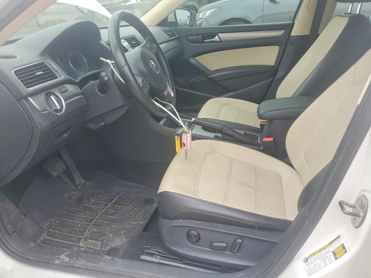 2014 Volkswagen Passat Se White vin: 1VWBS7A37EC069162