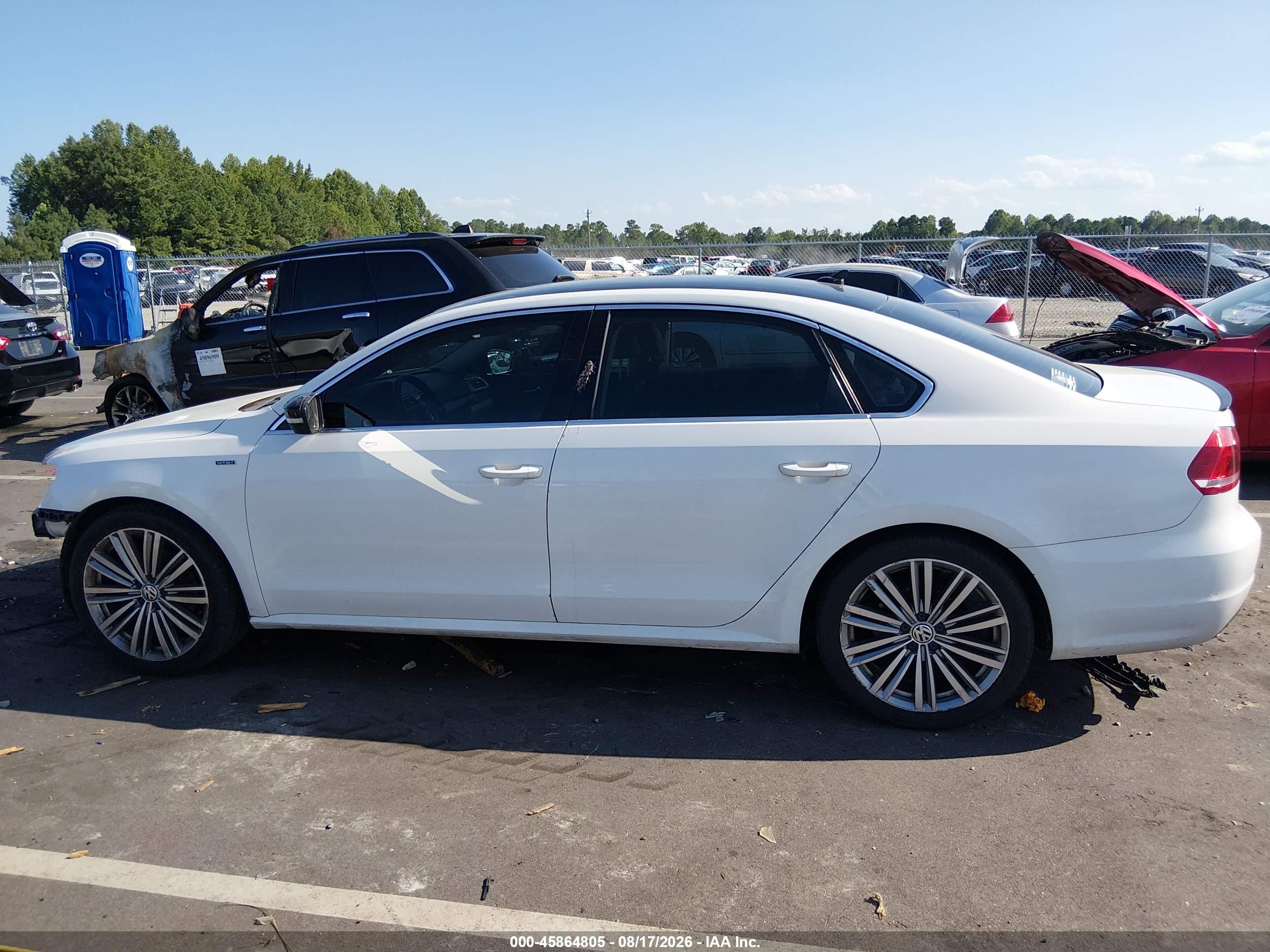 2014 Volkswagen Passat 1.8t Sport White vin: 1VWBS7A37EC113581