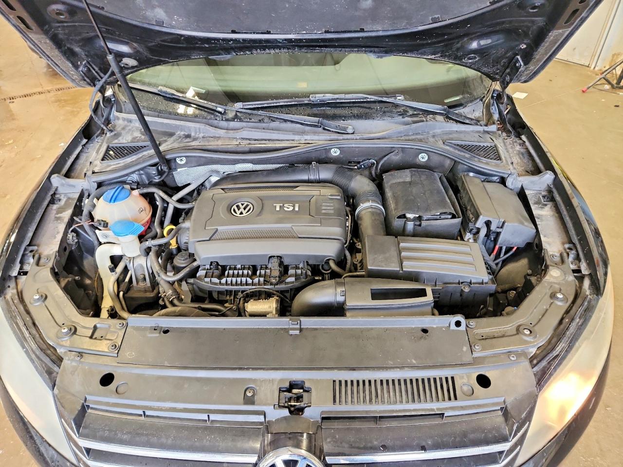 2015 Volkswagen Passat Se Черный vin: 1VWBS7A37FC062598