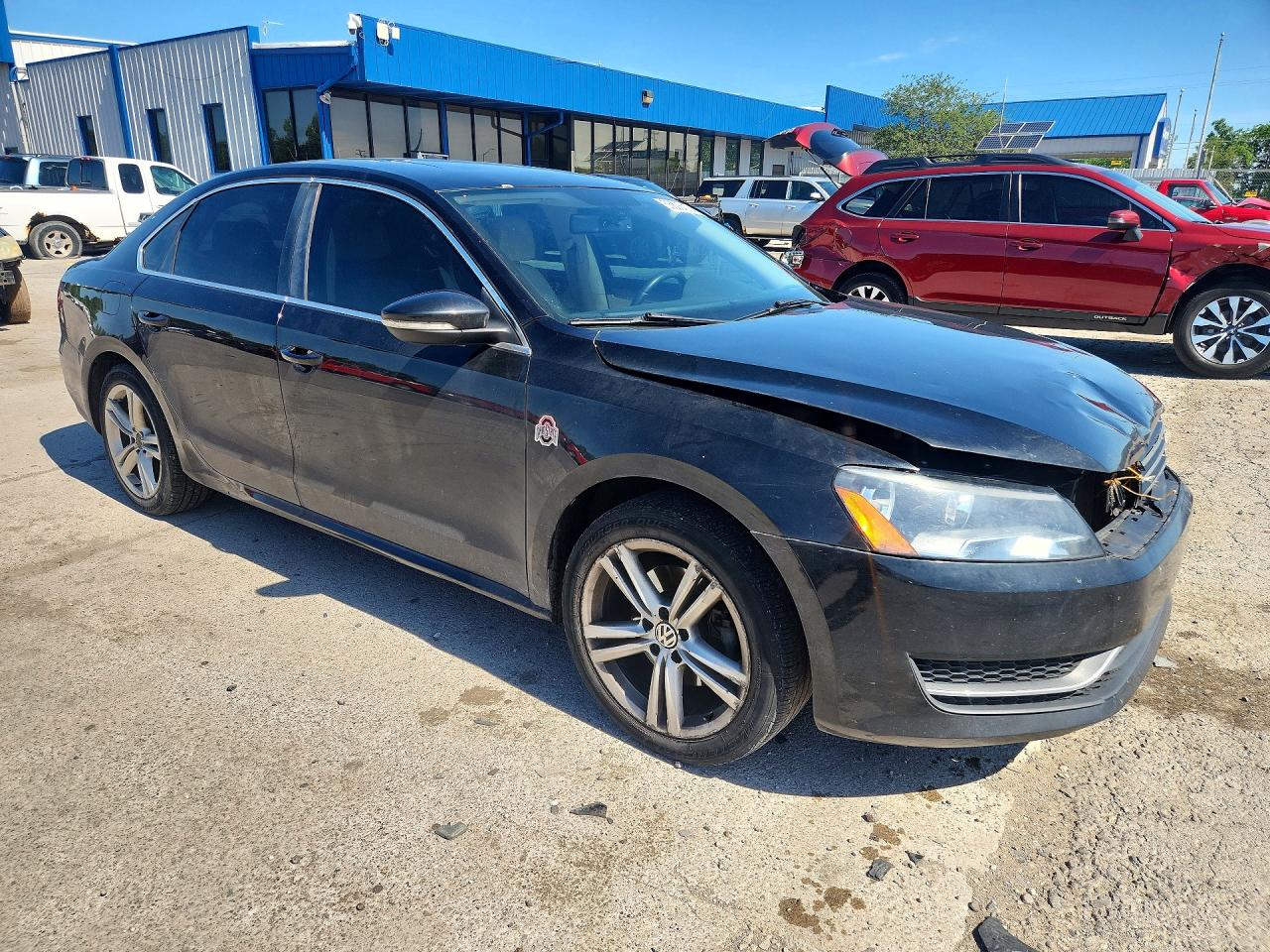 2014 Volkswagen Passat Se Black vin: 1VWBS7A38EC082776