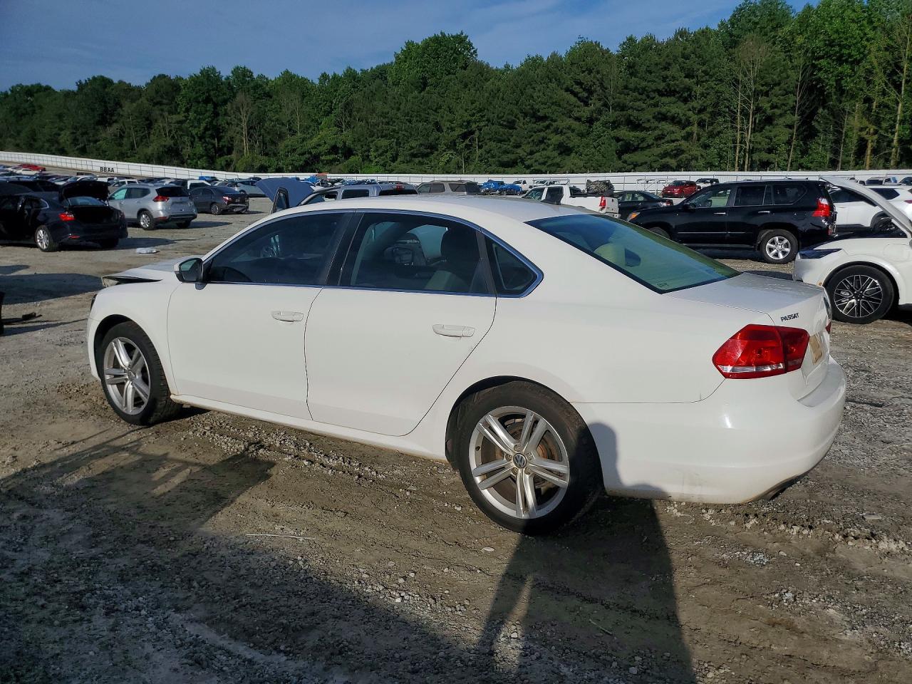 2014 Volkswagen Passat Se White vin: 1VWBS7A38EC100824