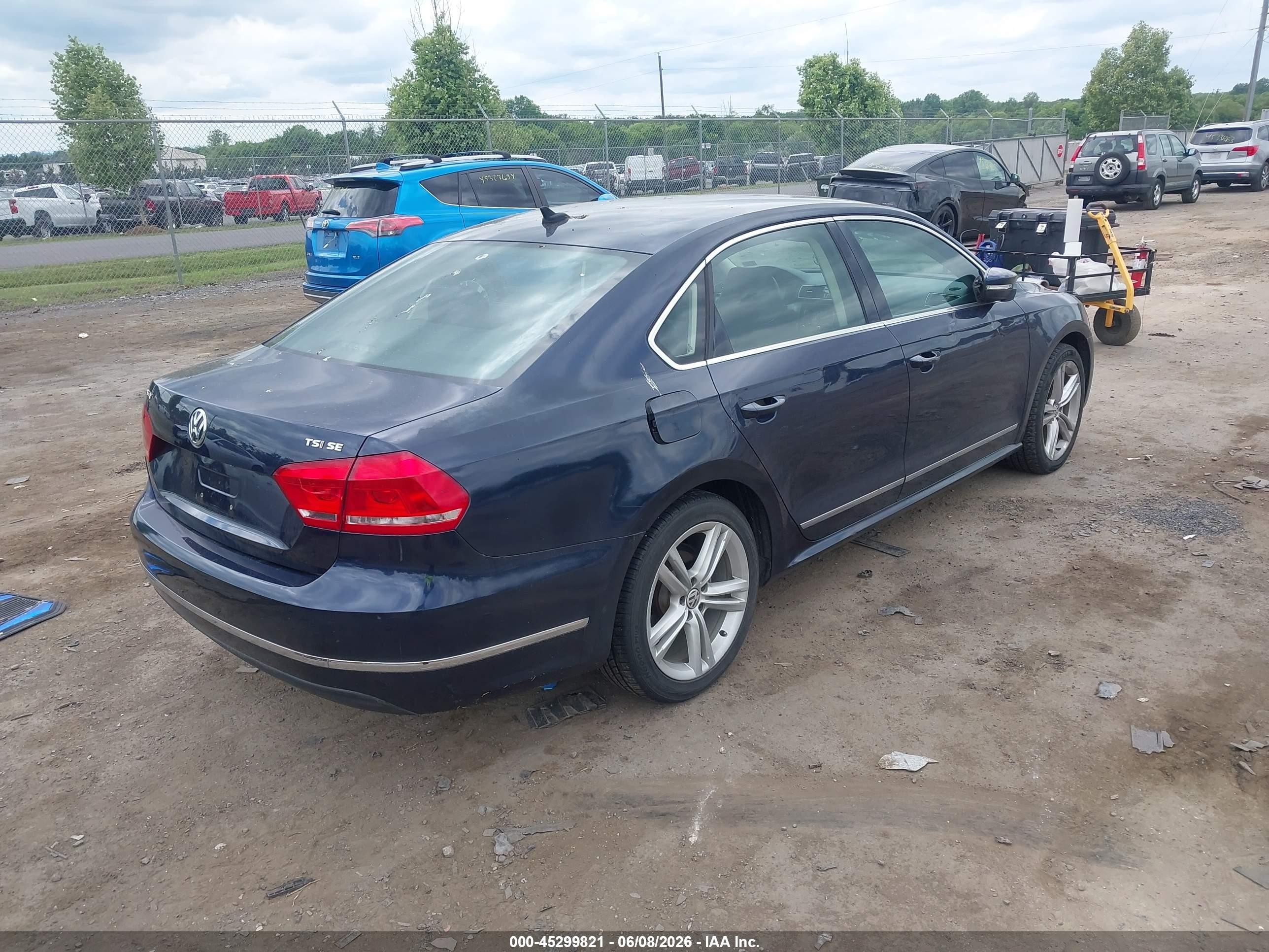 2015 Volkswagen Passat 1.8t Se Blue vin: 1VWBS7A38FC066854