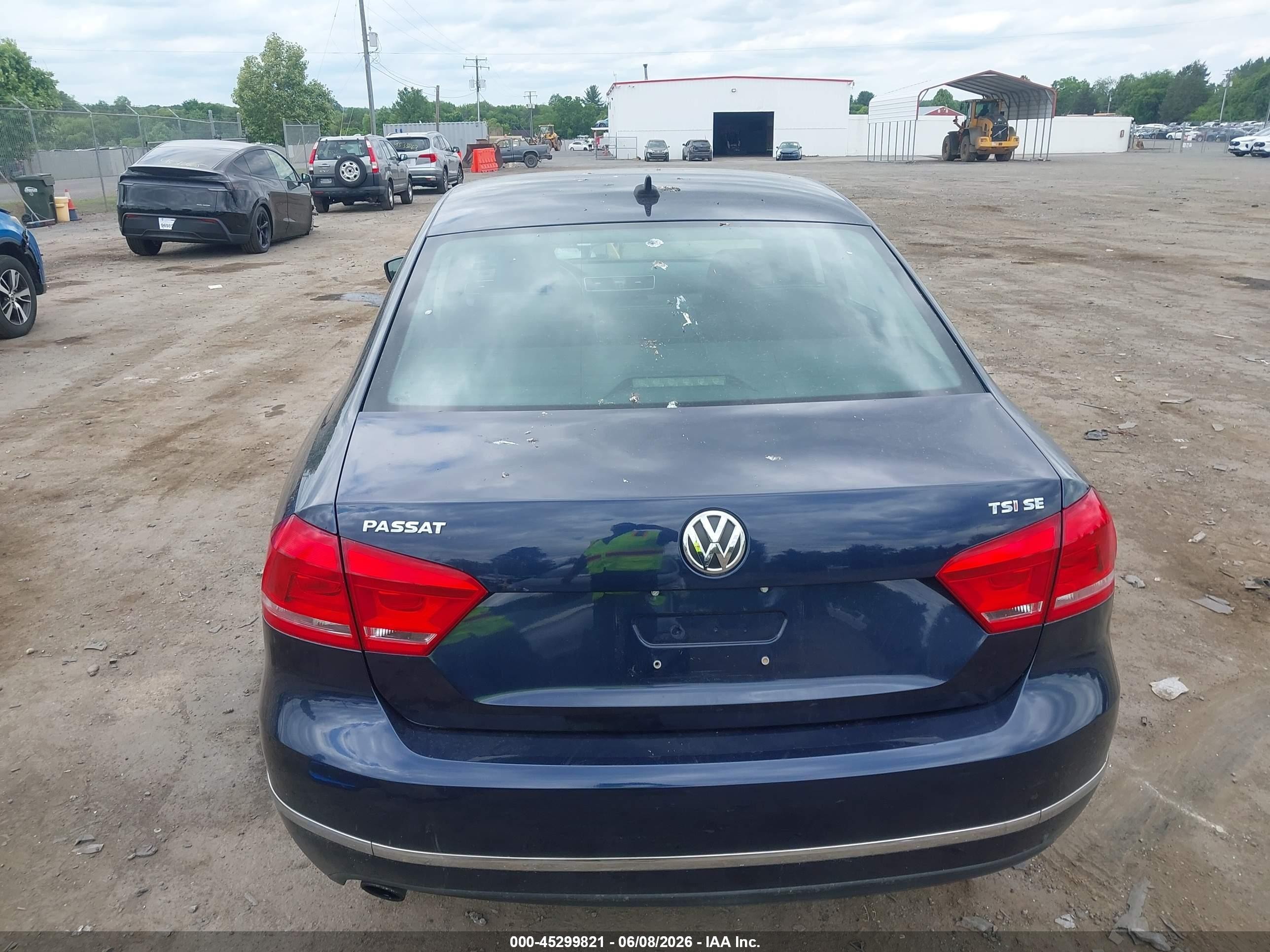 2015 Volkswagen Passat 1.8t Se Blue vin: 1VWBS7A38FC066854