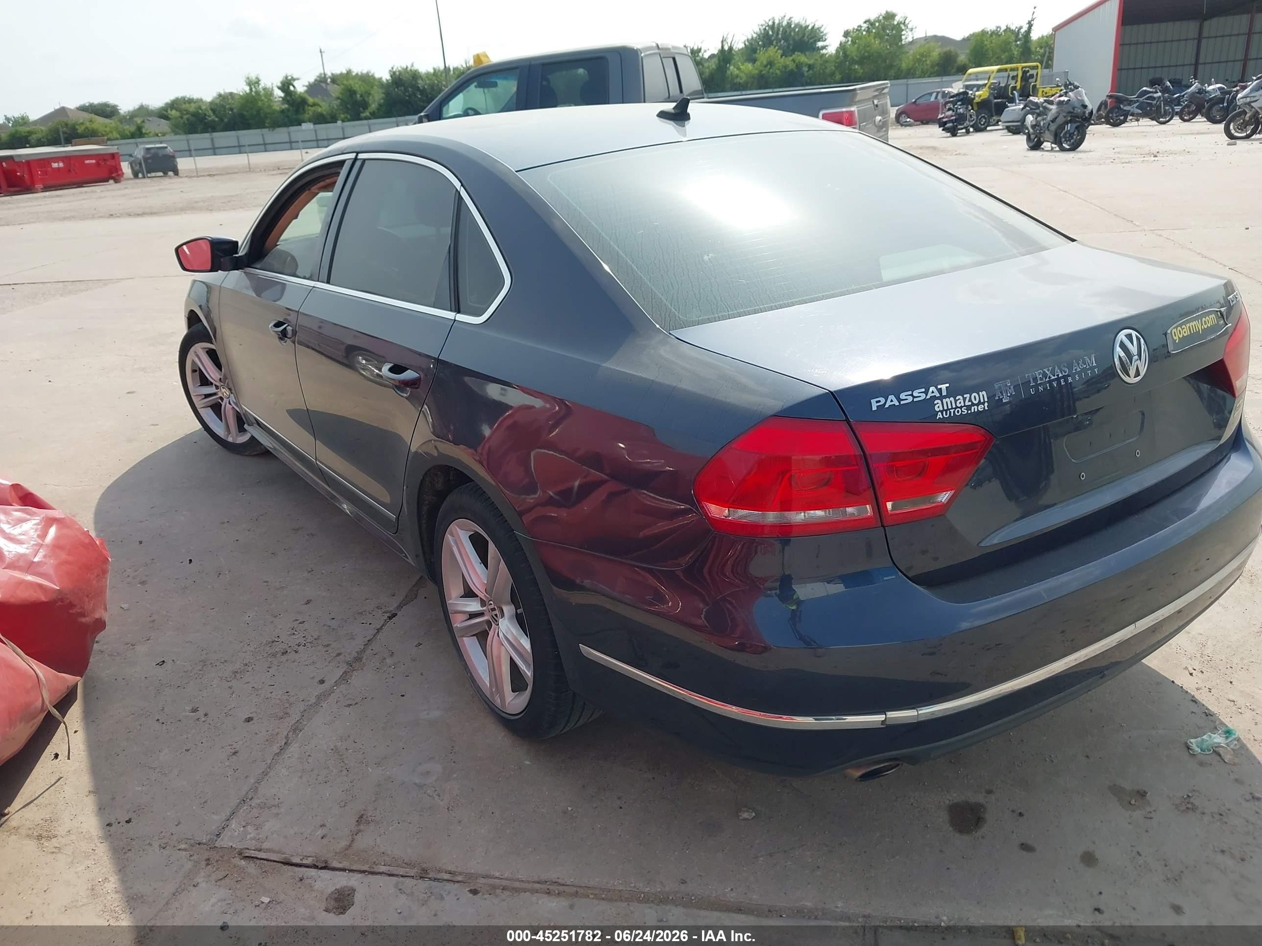 2015 Volkswagen Passat 1.8t Se Blue vin: 1VWBS7A38FC080897