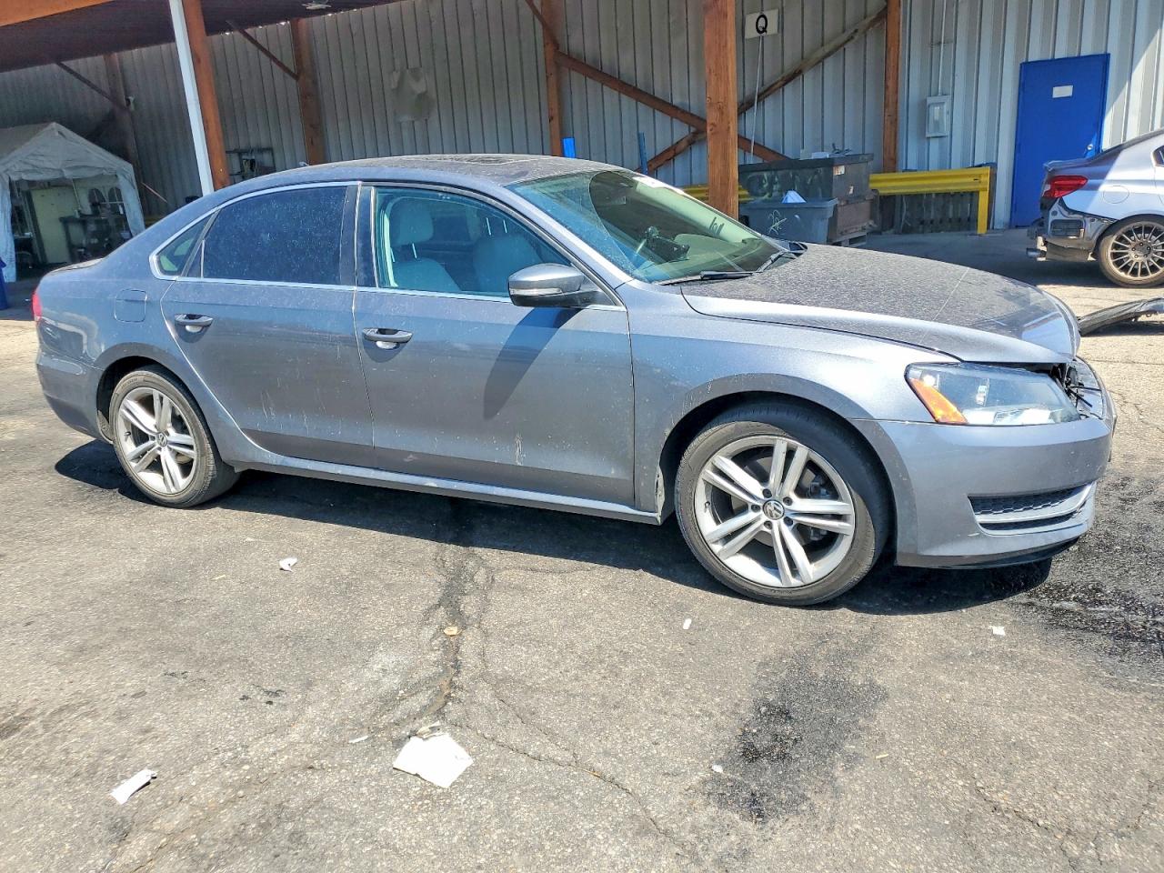2014 Volkswagen Passat Se Gray vin: 1VWBS7A39EC035515