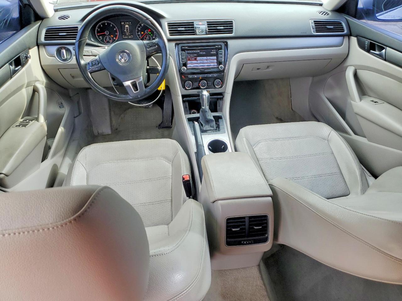 2014 Volkswagen Passat Se Silver vin: 1VWBS7A3XEC041386