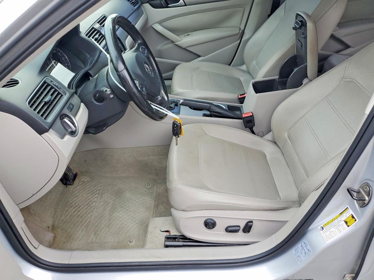 2014 Volkswagen Passat Se Silver vin: 1VWBS7A3XEC041386