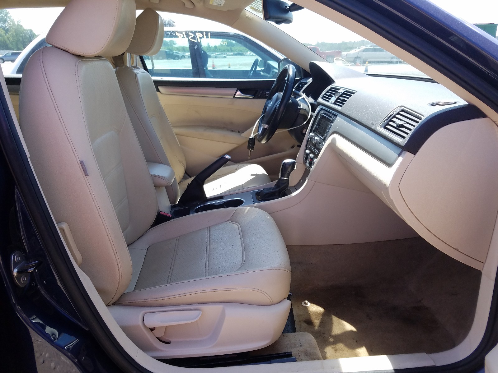 2014 Volkswagen Passat Se Blue vin: 1VWBS7A3XEC065963