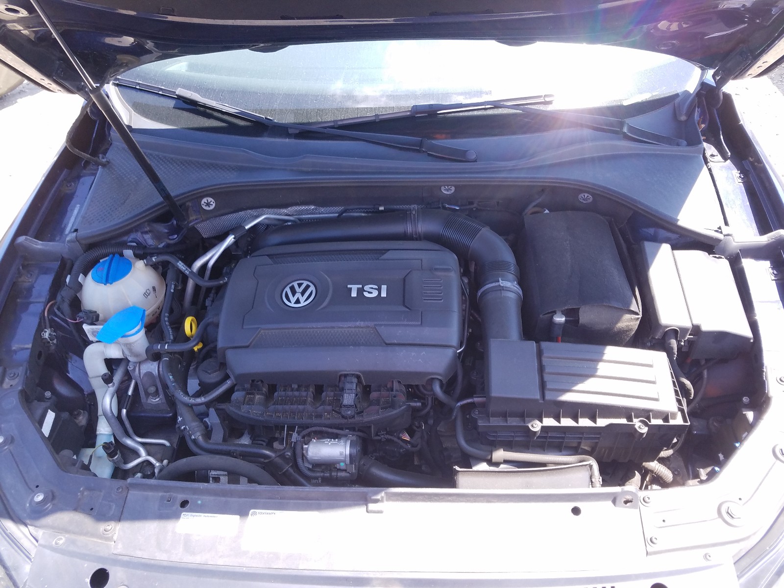 2014 Volkswagen Passat Se Blue vin: 1VWBS7A3XEC065963