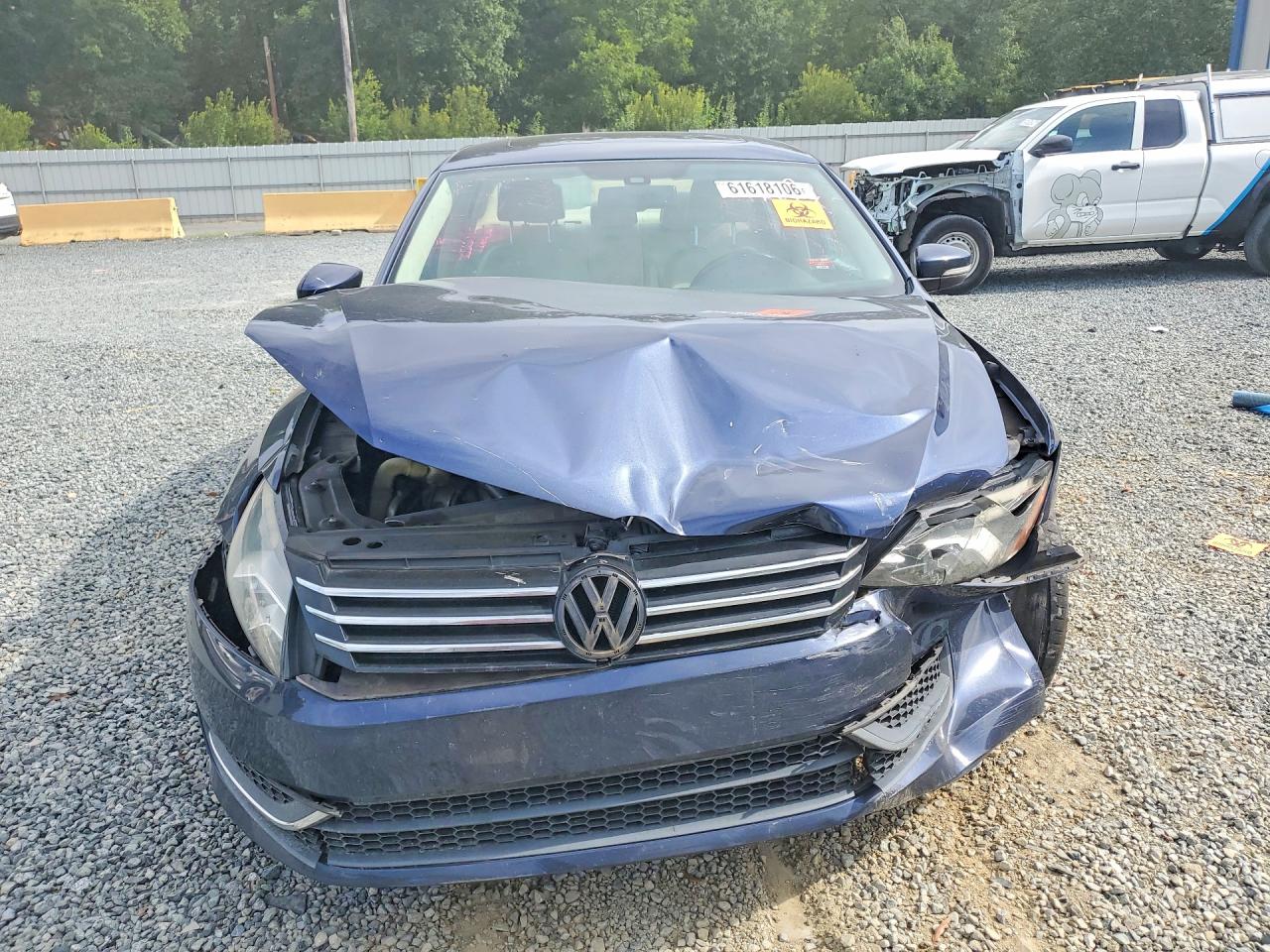 2014 Volkswagen Passat Se Blue vin: 1VWBS7A3XEC065963