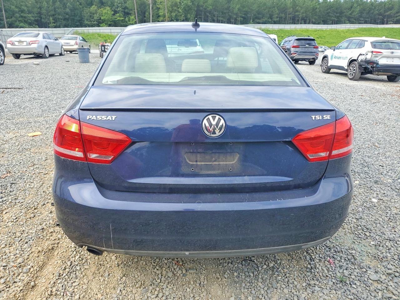 2014 Volkswagen Passat Se Blue vin: 1VWBS7A3XEC065963
