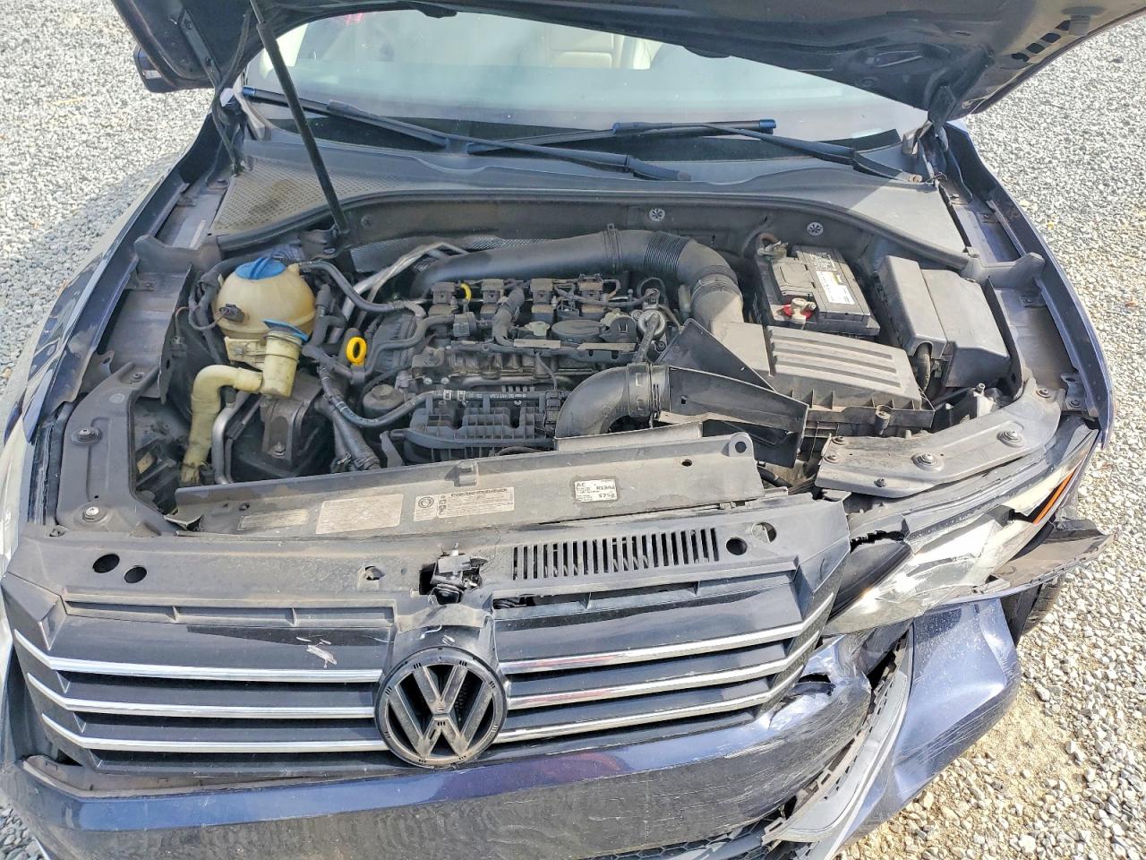 2014 Volkswagen Passat Se Blue vin: 1VWBS7A3XEC065963