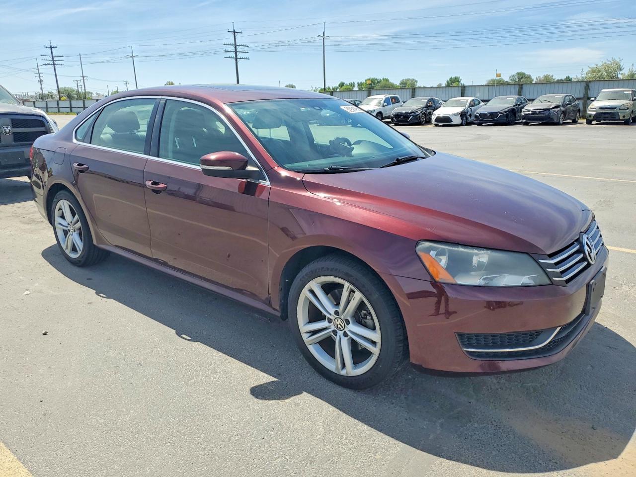 2014 Volkswagen Passat Бордовый vin: 1VWBS7A3XEC066210