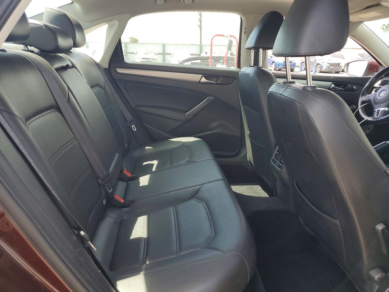 2014 Volkswagen Passat Бордовый vin: 1VWBS7A3XEC066210