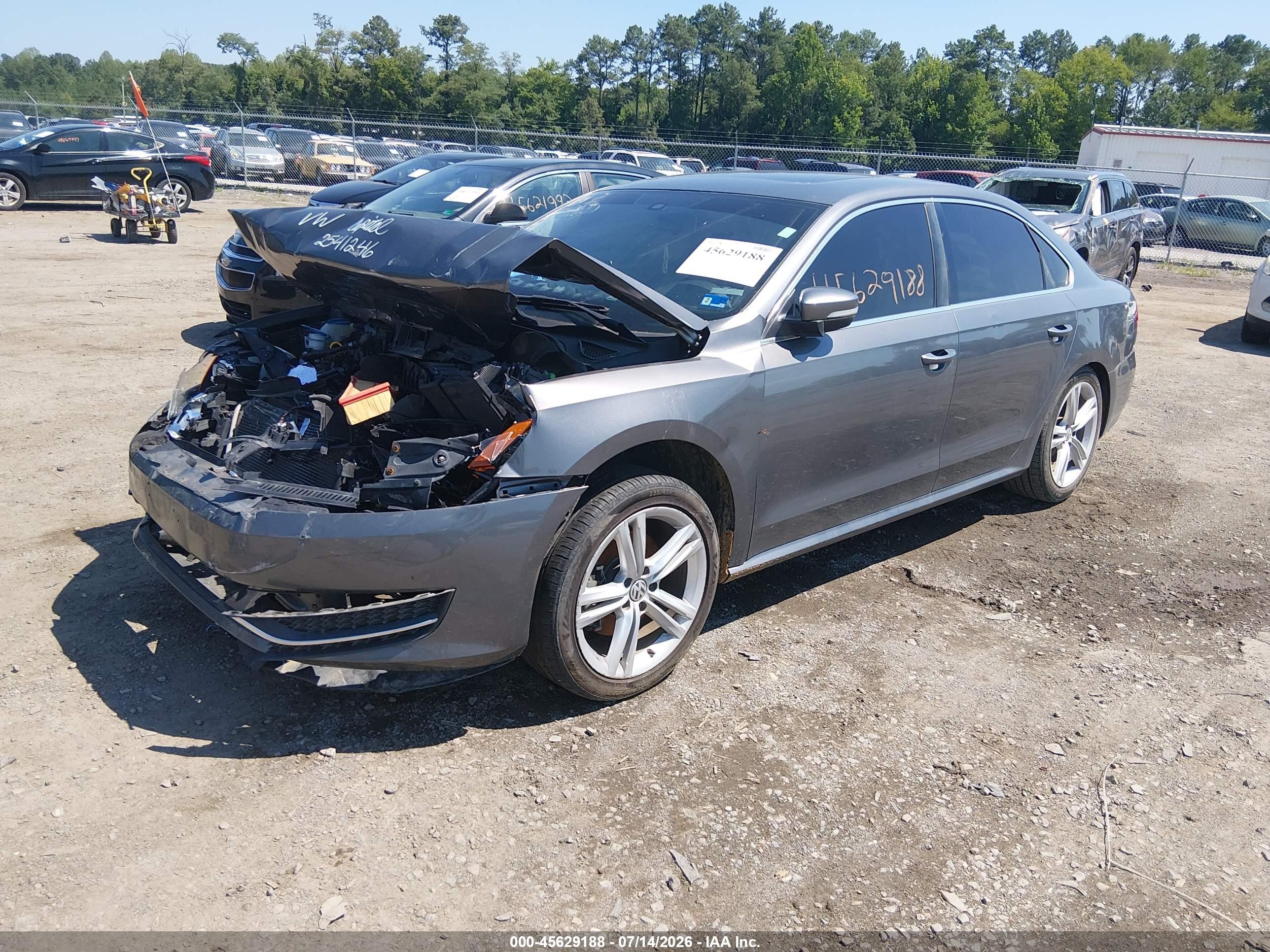 2014 Volkswagen Passat 1.8t Se Gray vin: 1VWBS7A3XEC085596