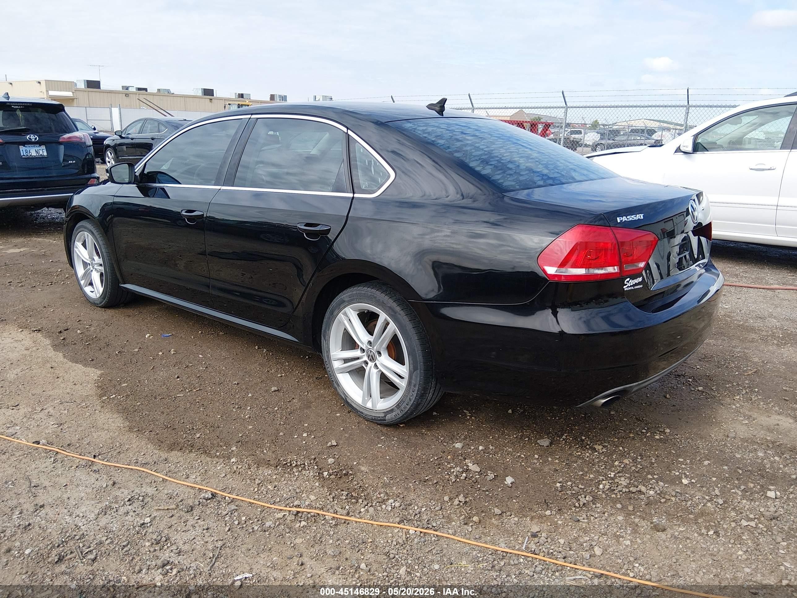 2014 Volkswagen Passat 1.8t Se Black vin: 1VWBS7A3XEC104552