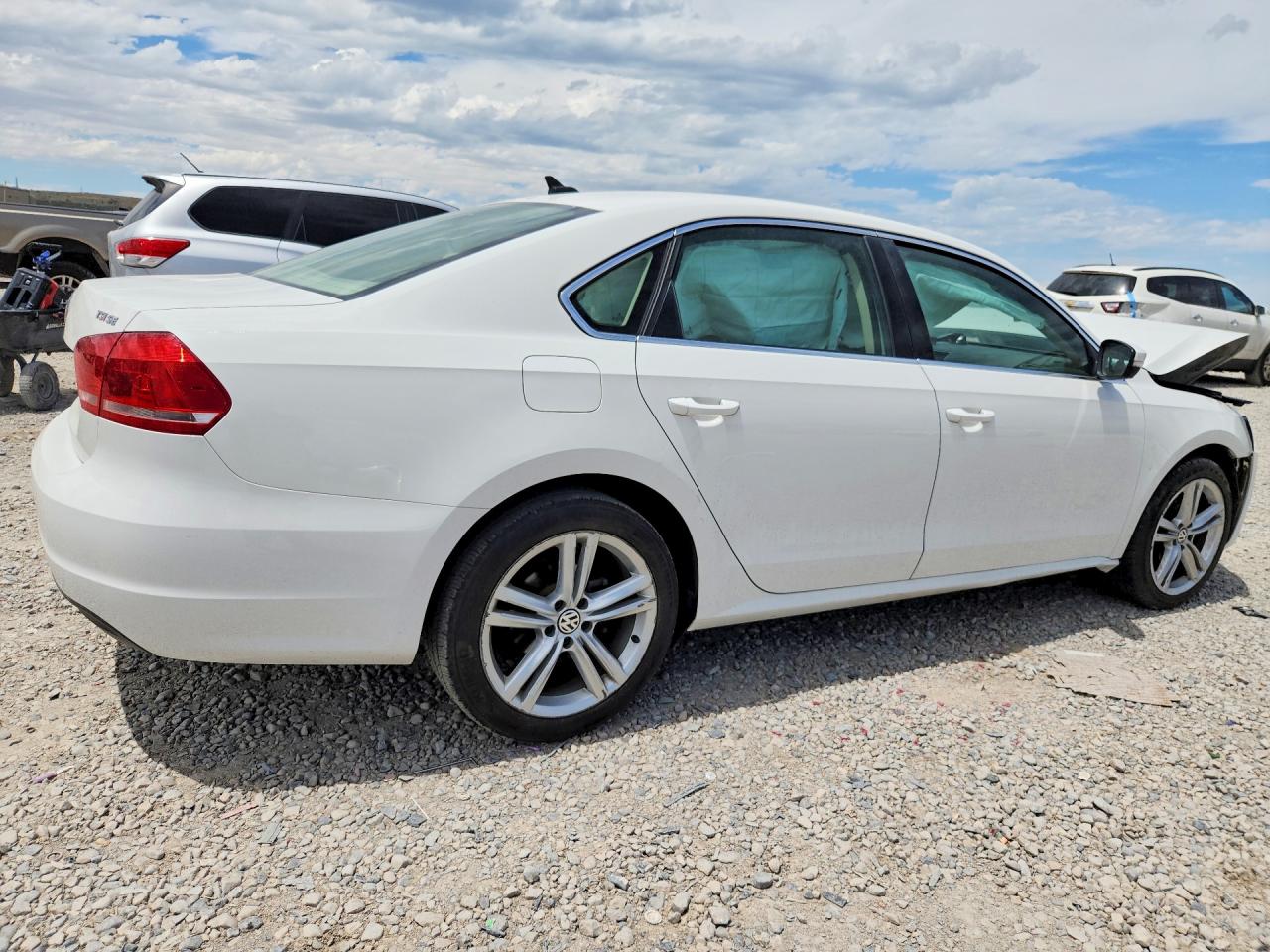 2014 Volkswagen Passat Se White vin: 1VWBS7A3XEC113378