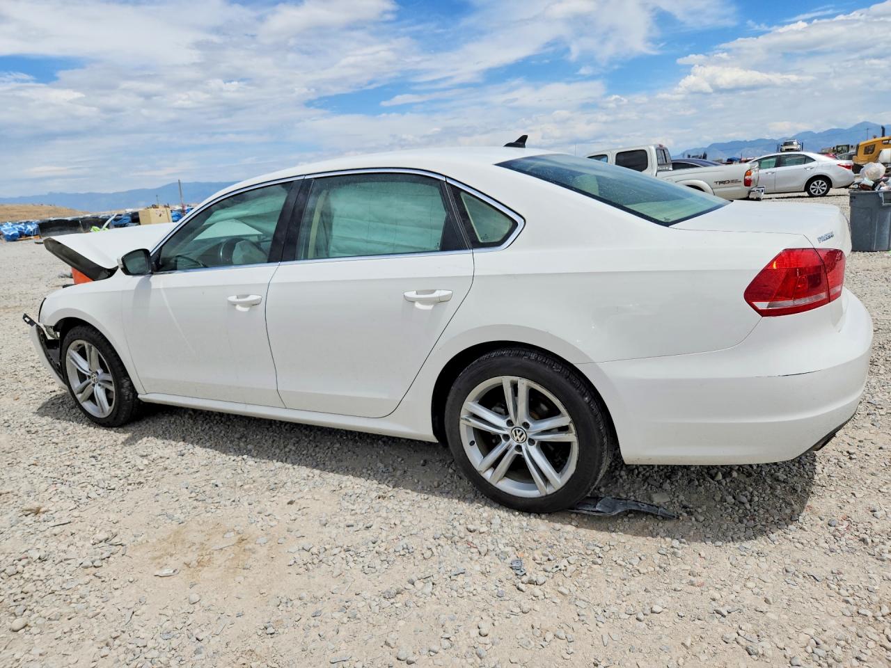 2014 Volkswagen Passat Se White vin: 1VWBS7A3XEC113378