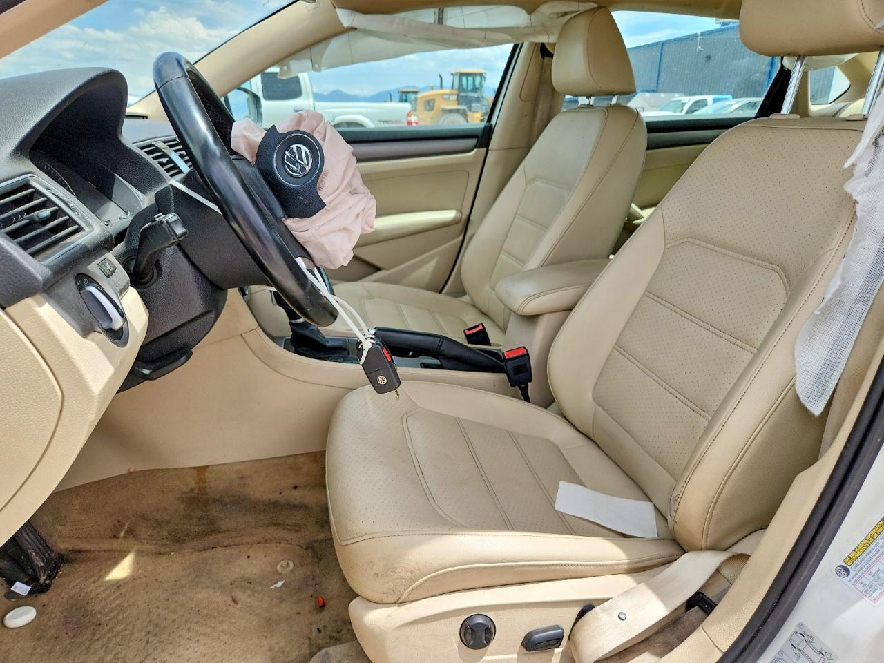 2014 Volkswagen Passat Se White vin: 1VWBS7A3XEC113378