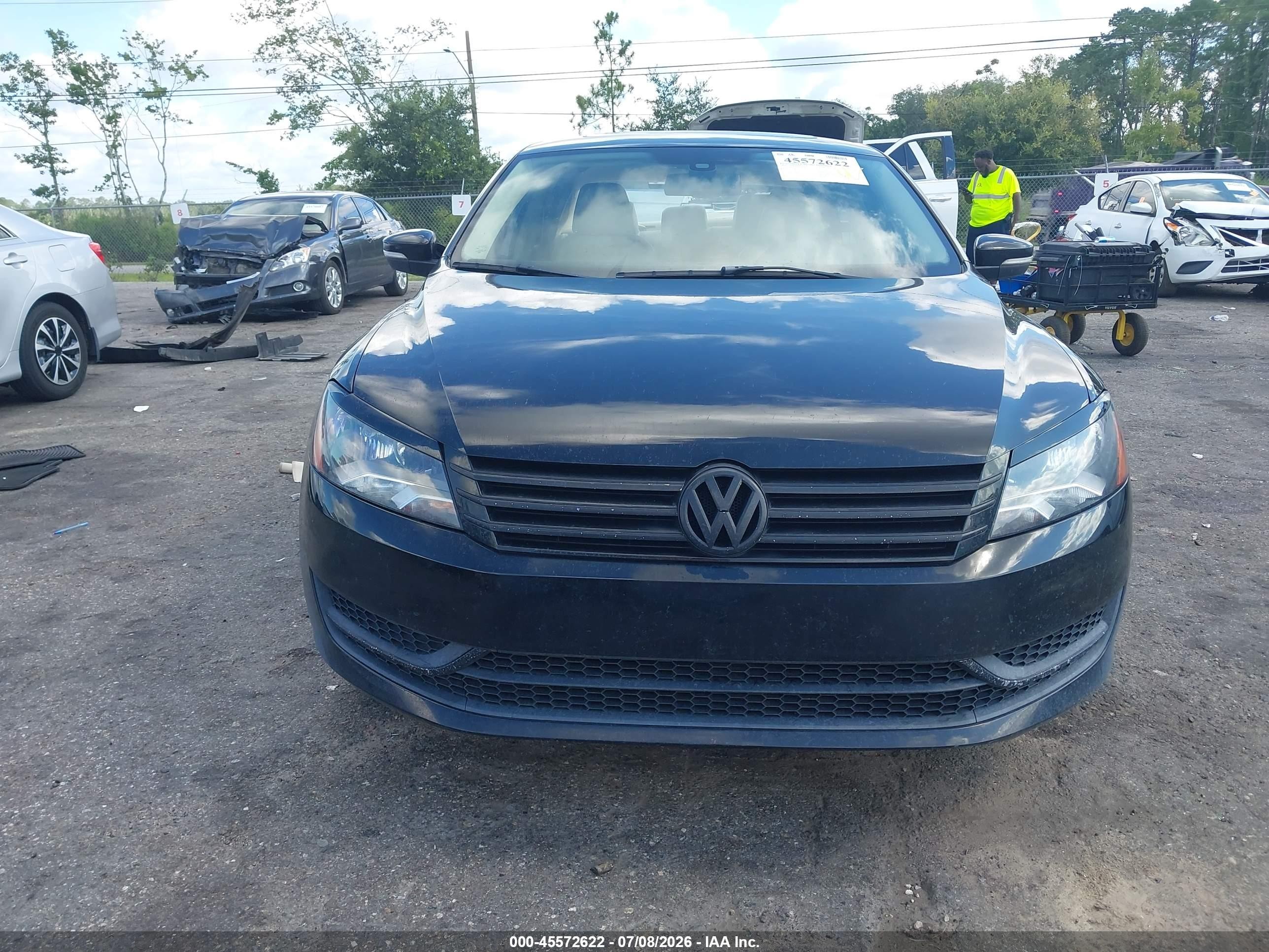 2014 Volkswagen Passat 1.8t Se Black vin: 1VWBS7A3XEC114188