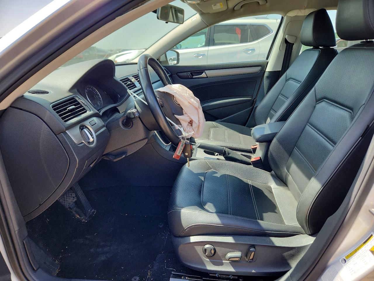 2015 Volkswagen Passat Se Silver vin: 1VWBS7A3XFC024752