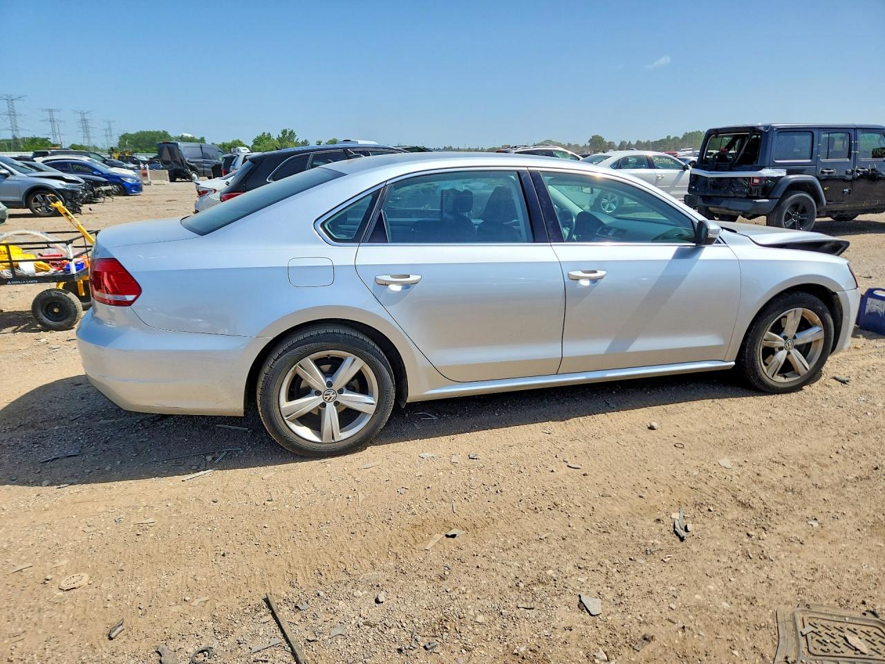 2015 Volkswagen Passat Se Silver vin: 1VWBS7A3XFC024752