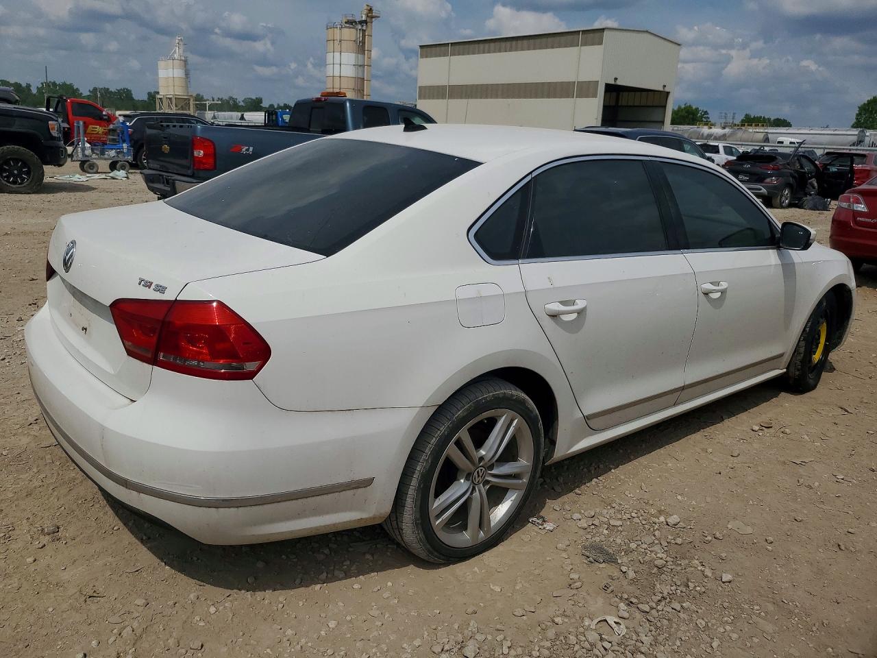 2015 Volkswagen Passat Se Белый vin: 1VWBS7A3XFC032981