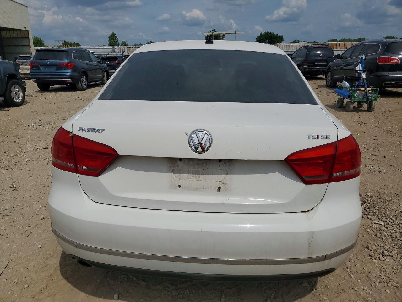 2015 Volkswagen Passat Se Белый vin: 1VWBS7A3XFC032981