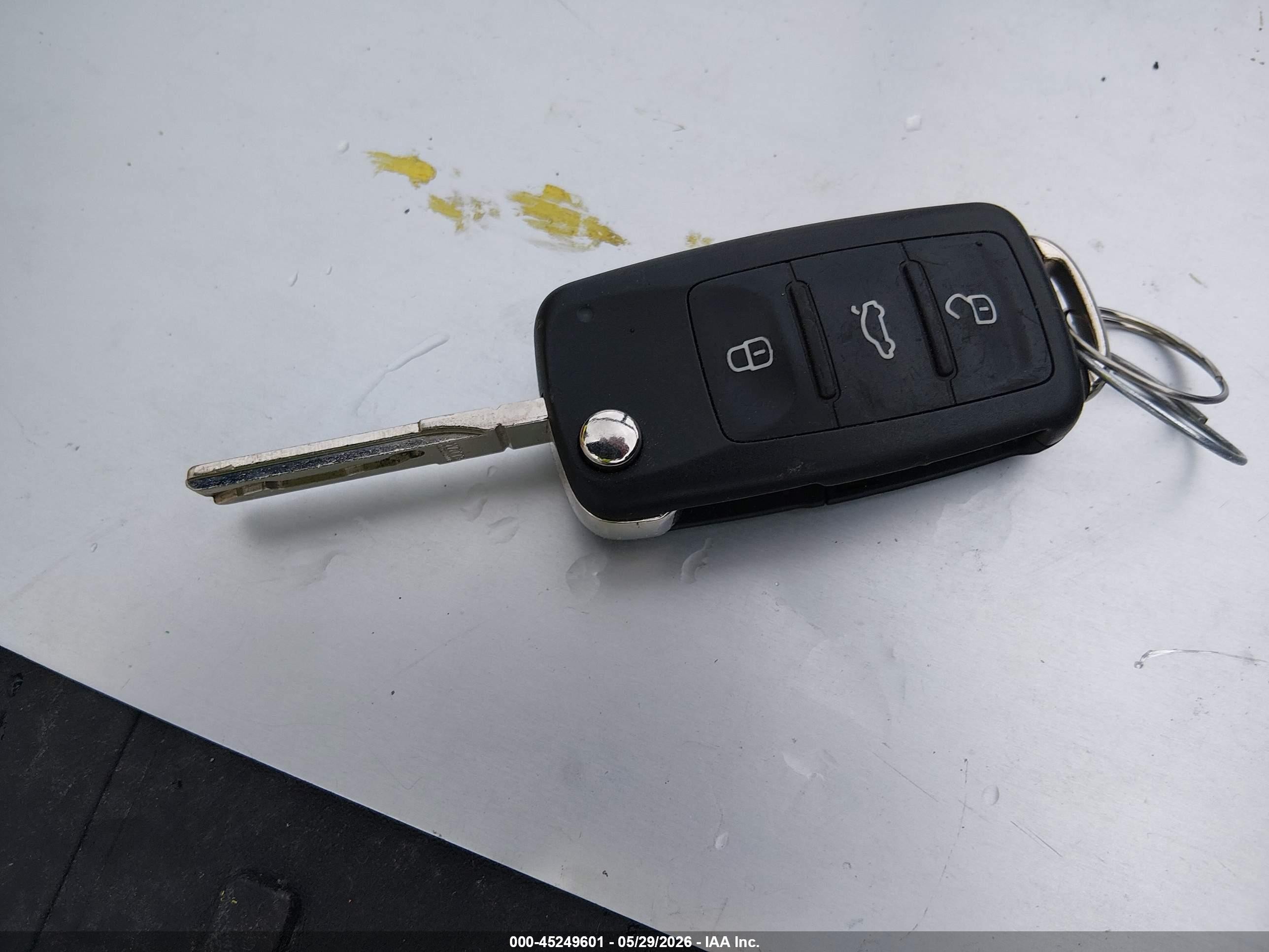 2015 Volkswagen Passat 1.8t Se Красный vin: 1VWBS7A3XFC056908