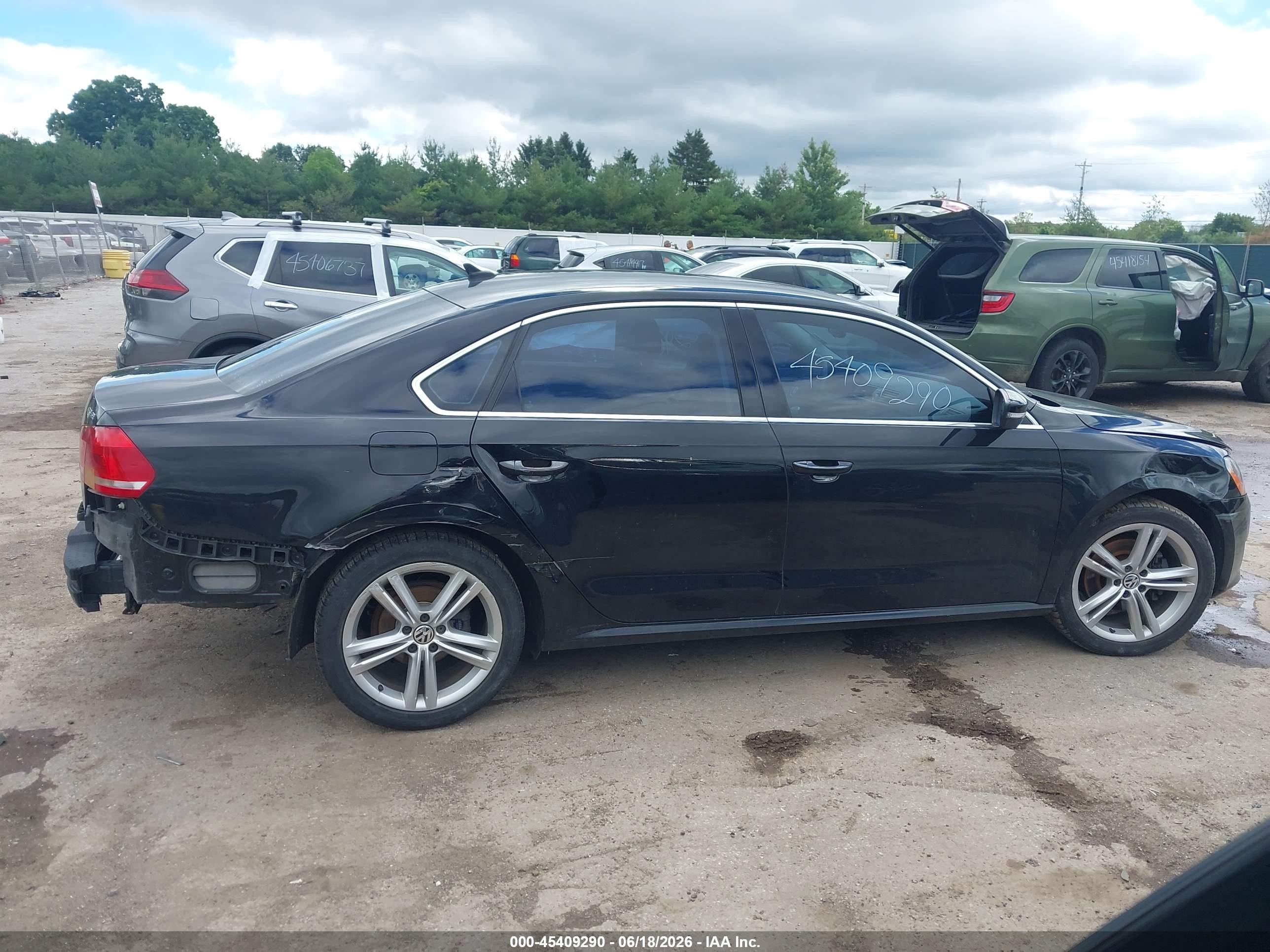 2014 Volkswagen Passat 1.8t Se Black vin: 1VWBT7A30EC074376