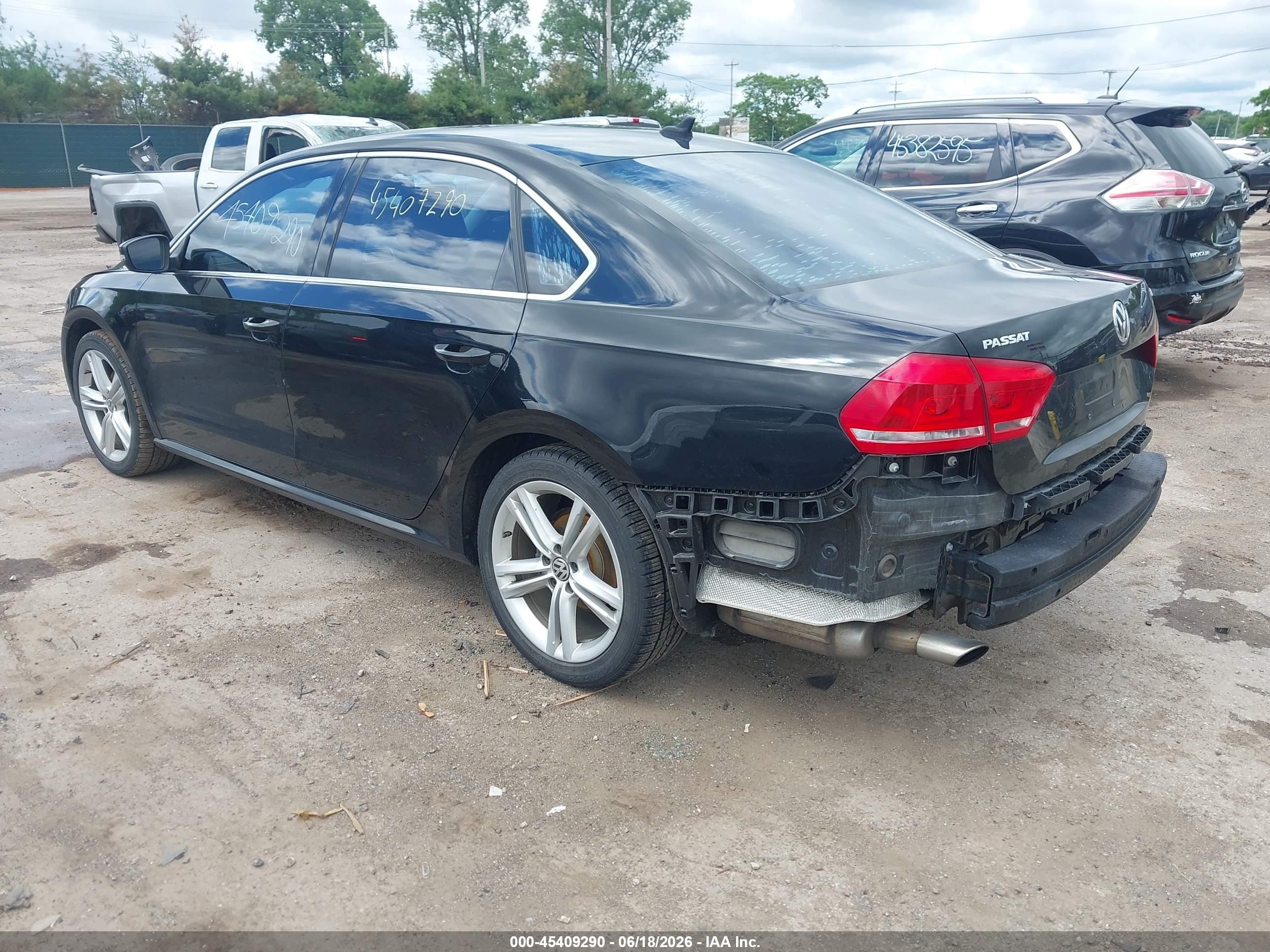 2014 Volkswagen Passat 1.8t Se Black vin: 1VWBT7A30EC074376