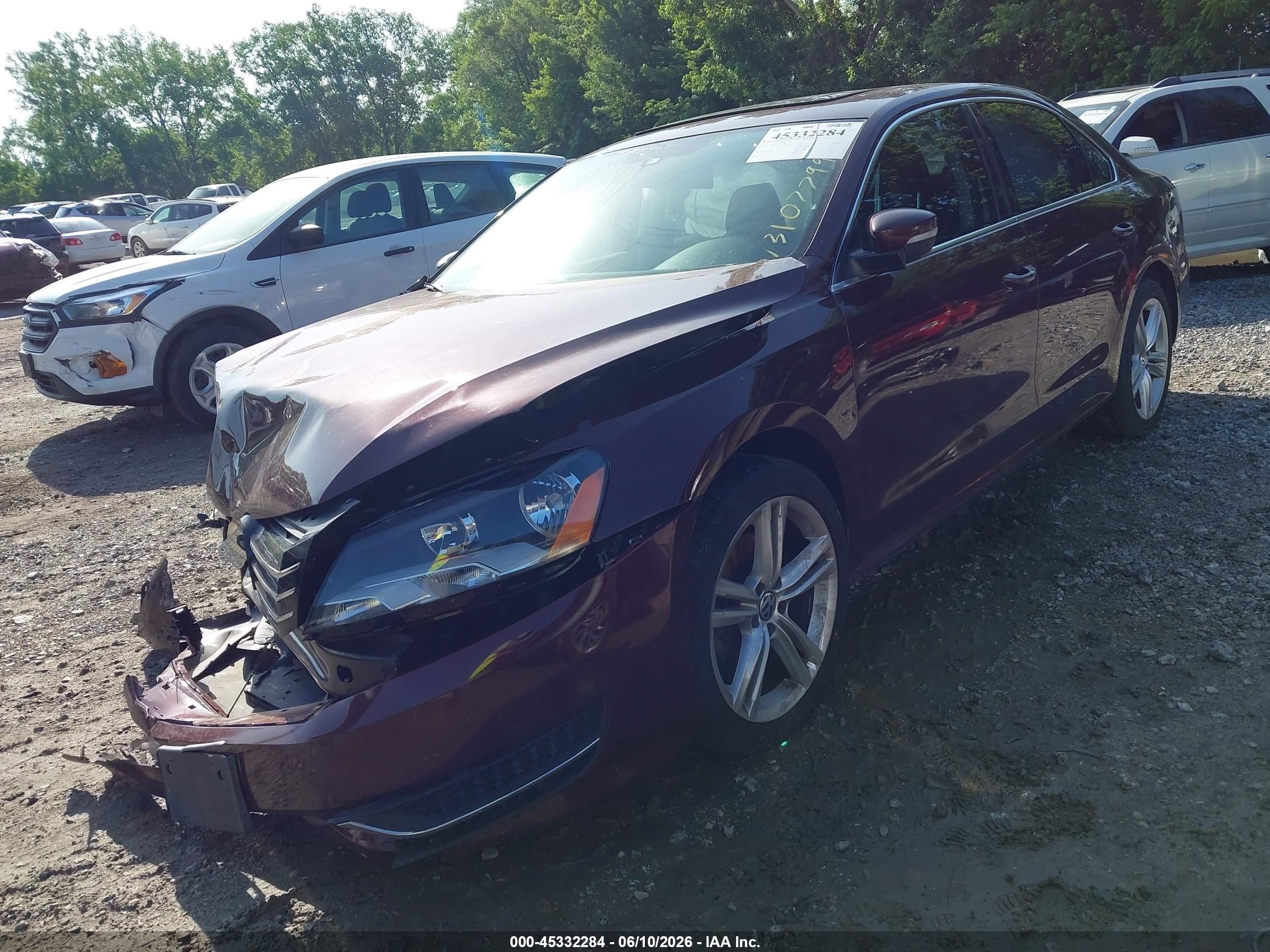 2014 Volkswagen Passat 1.8t Se Burgundy vin: 1VWBT7A30EC077990