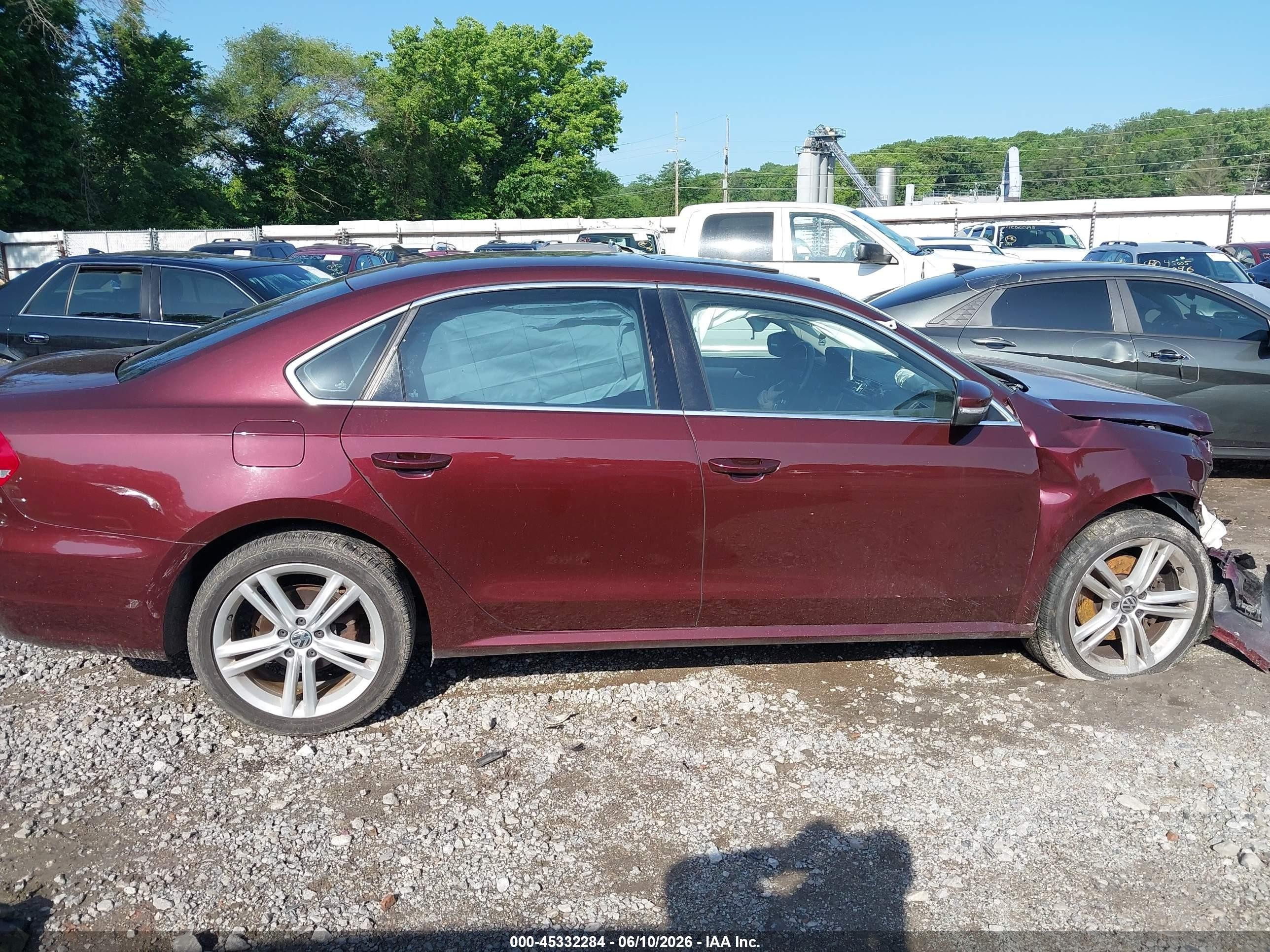 2014 Volkswagen Passat 1.8t Se Burgundy vin: 1VWBT7A30EC077990