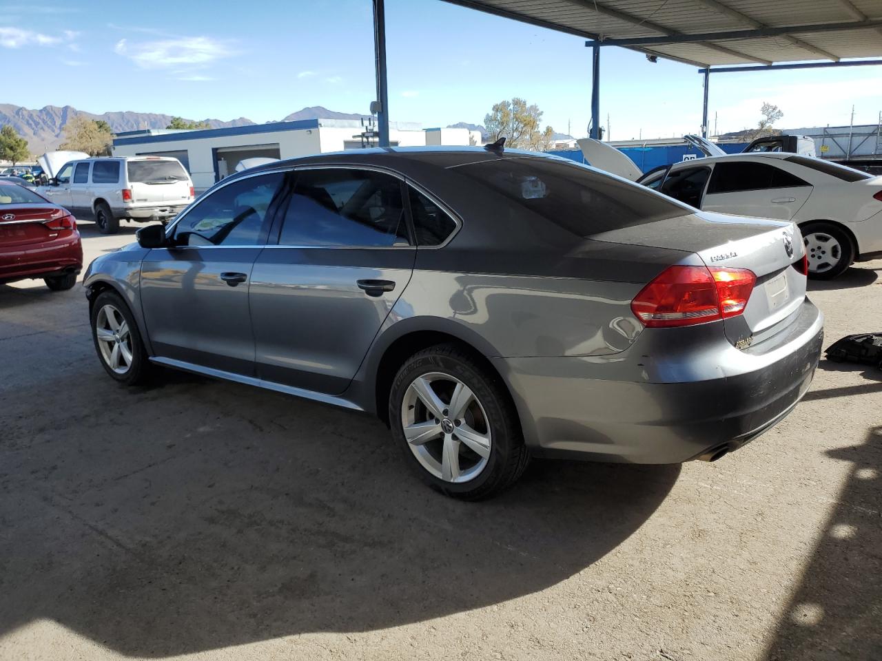 2015 Volkswagen Passat Se Gray vin: 1VWBT7A30FC006340