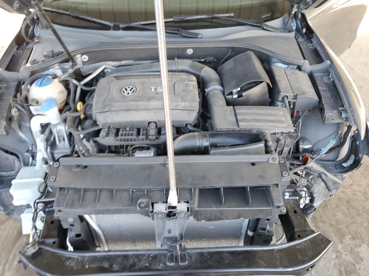 2015 Volkswagen Passat Se Gray vin: 1VWBT7A30FC006340