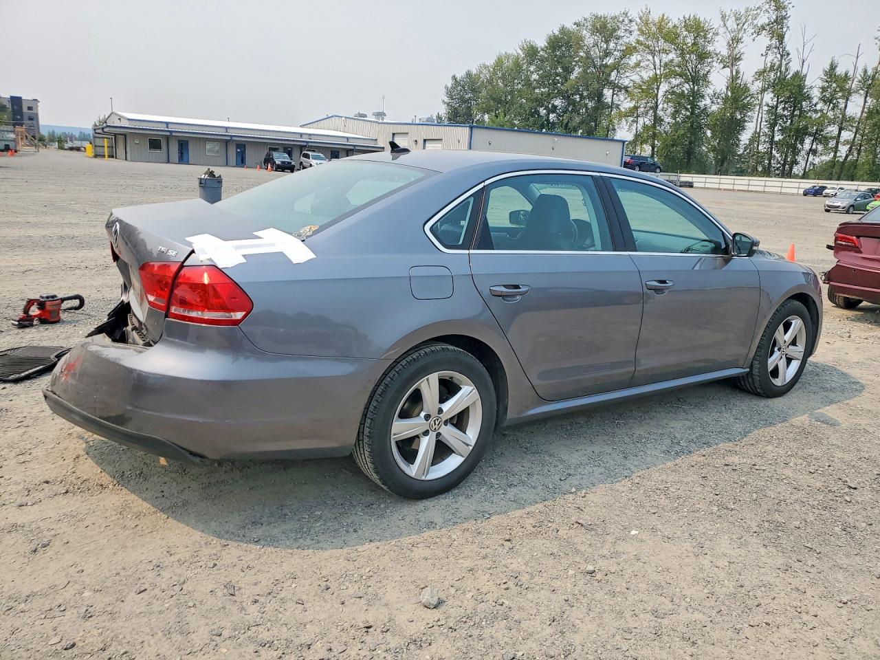 2015 Volkswagen Passat Se Gray vin: 1VWBT7A30FC023686