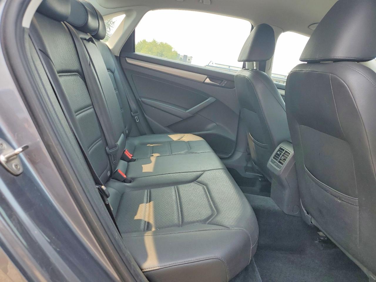2015 Volkswagen Passat Se Gray vin: 1VWBT7A30FC023686