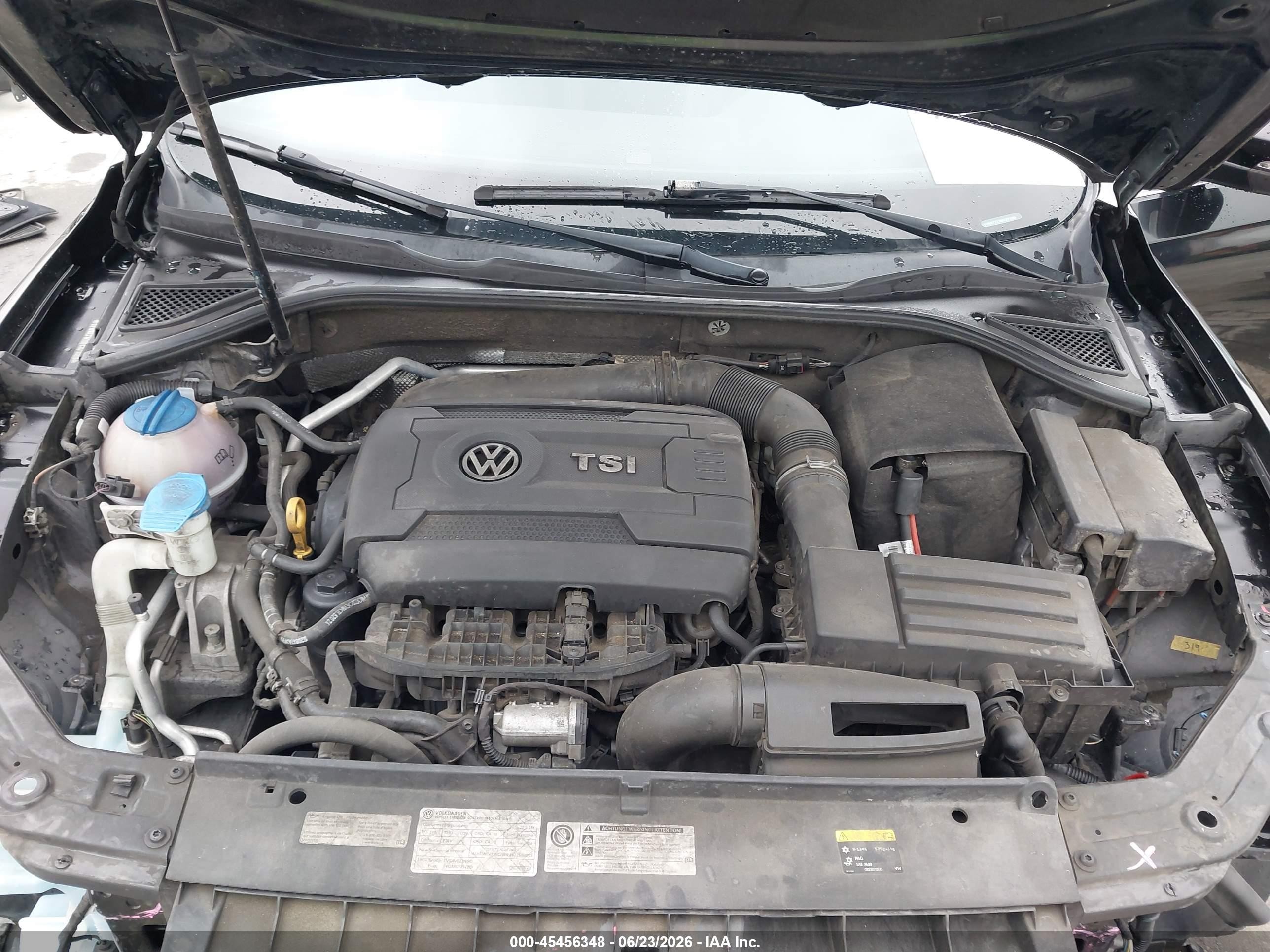 2015 Volkswagen Passat 1.8t Se Черный vin: 1VWBT7A30FC071060