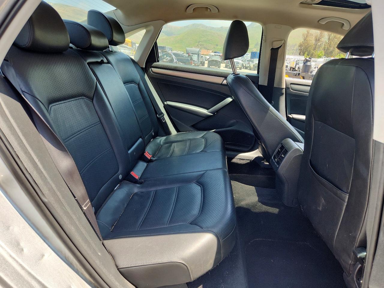 2014 Volkswagen Passat Se Silver vin: 1VWBT7A31EC045503