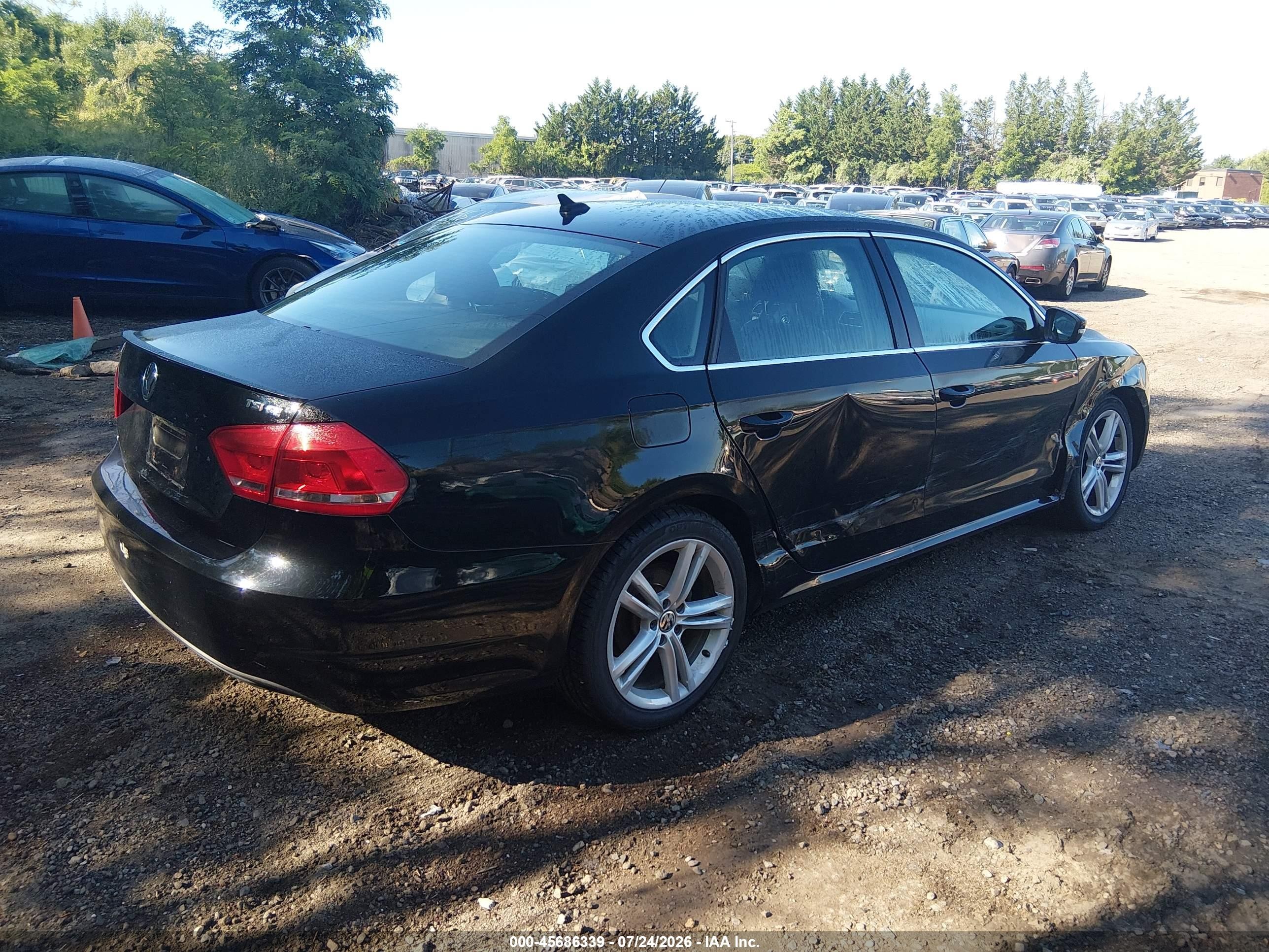 2014 Volkswagen Passat 1.8t Se Black vin: 1VWBT7A31EC055531