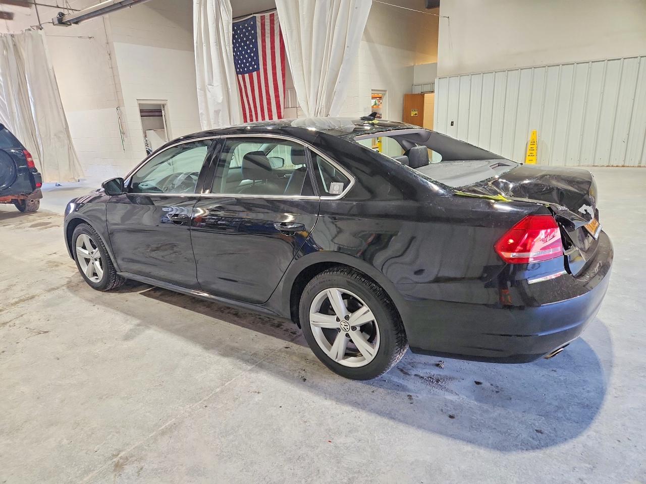 2014 Volkswagen Passat Se Black vin: 1VWBT7A31EC107269