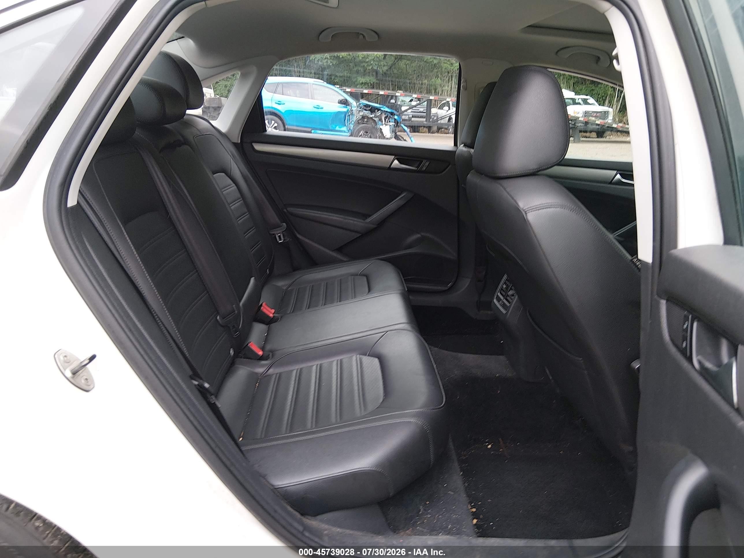 2015 Volkswagen Passat 1.8t Se White vin: 1VWBT7A31FC006945