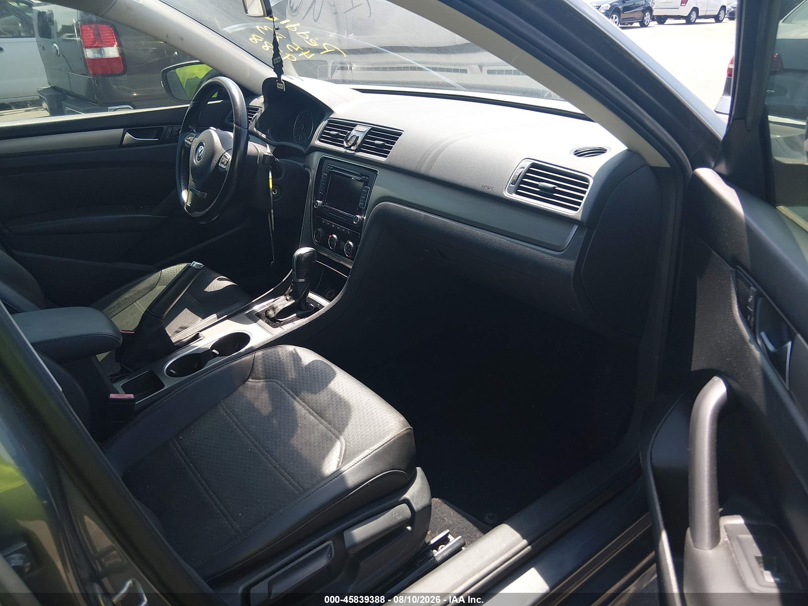 2015 Volkswagen Passat 1.8t Se Gray vin: 1VWBT7A31FC014110