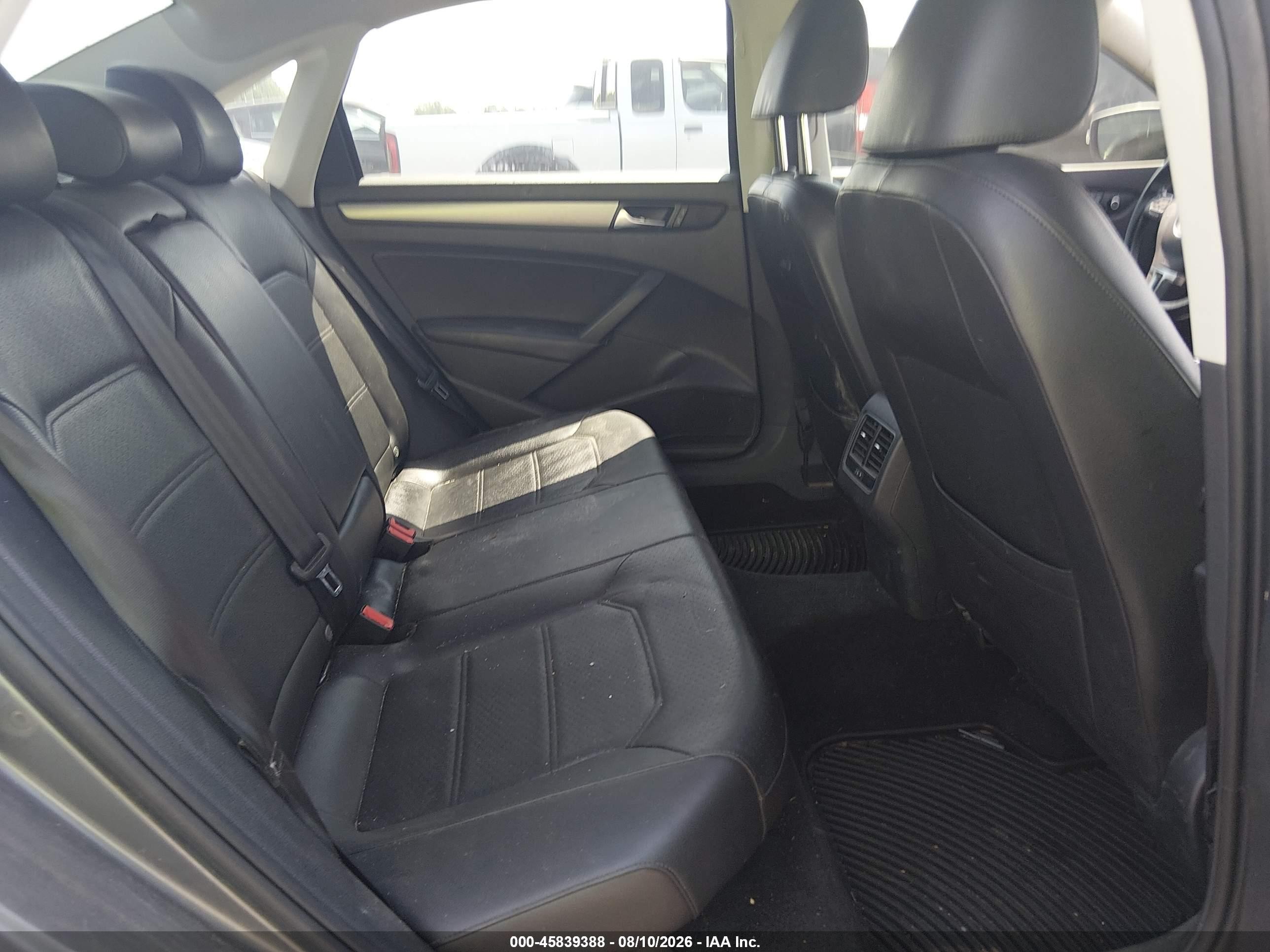 2015 Volkswagen Passat 1.8t Se Gray vin: 1VWBT7A31FC014110