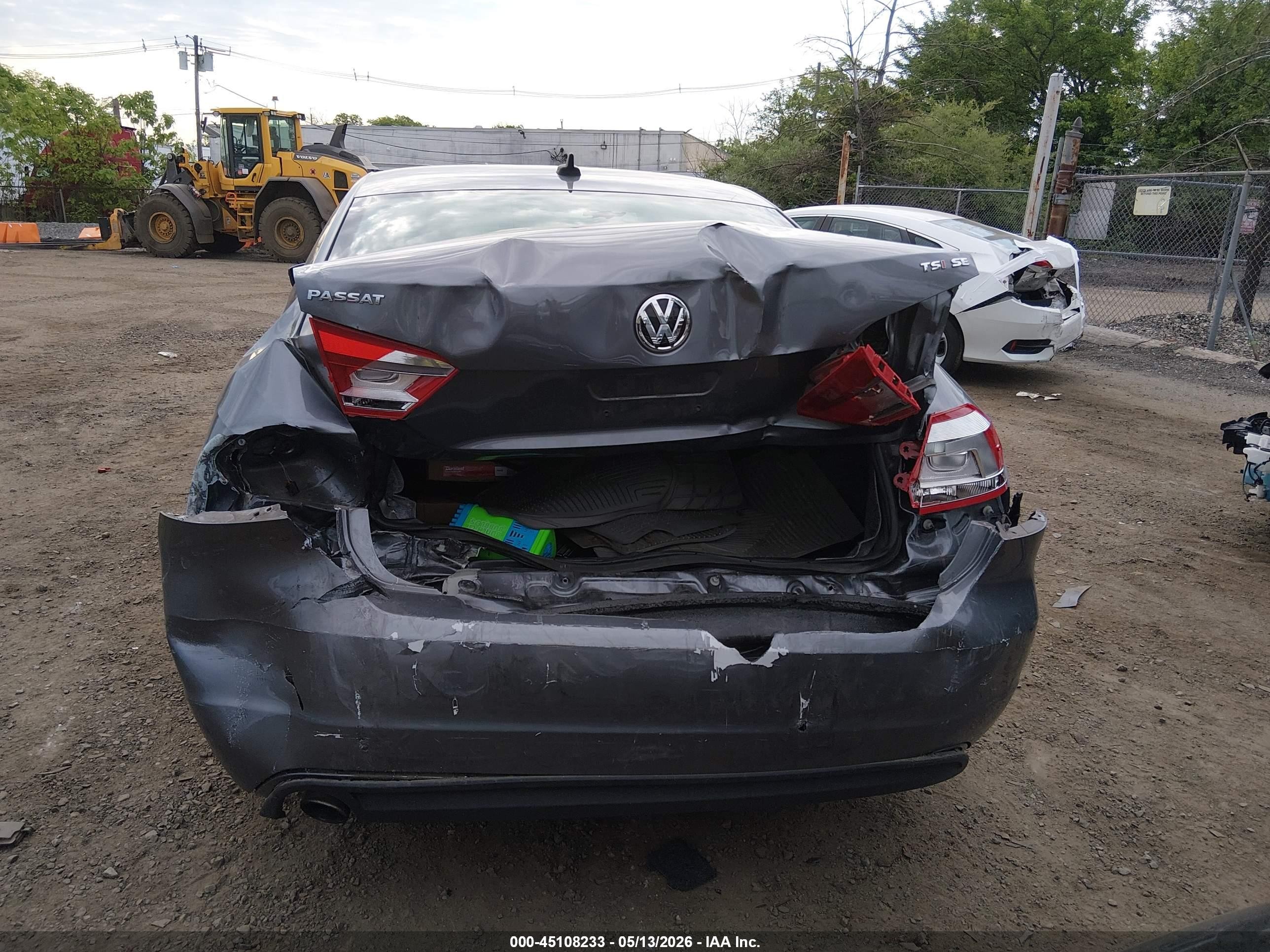 2015 Volkswagen Passat 1.8t Se Gray vin: 1VWBT7A31FC038293