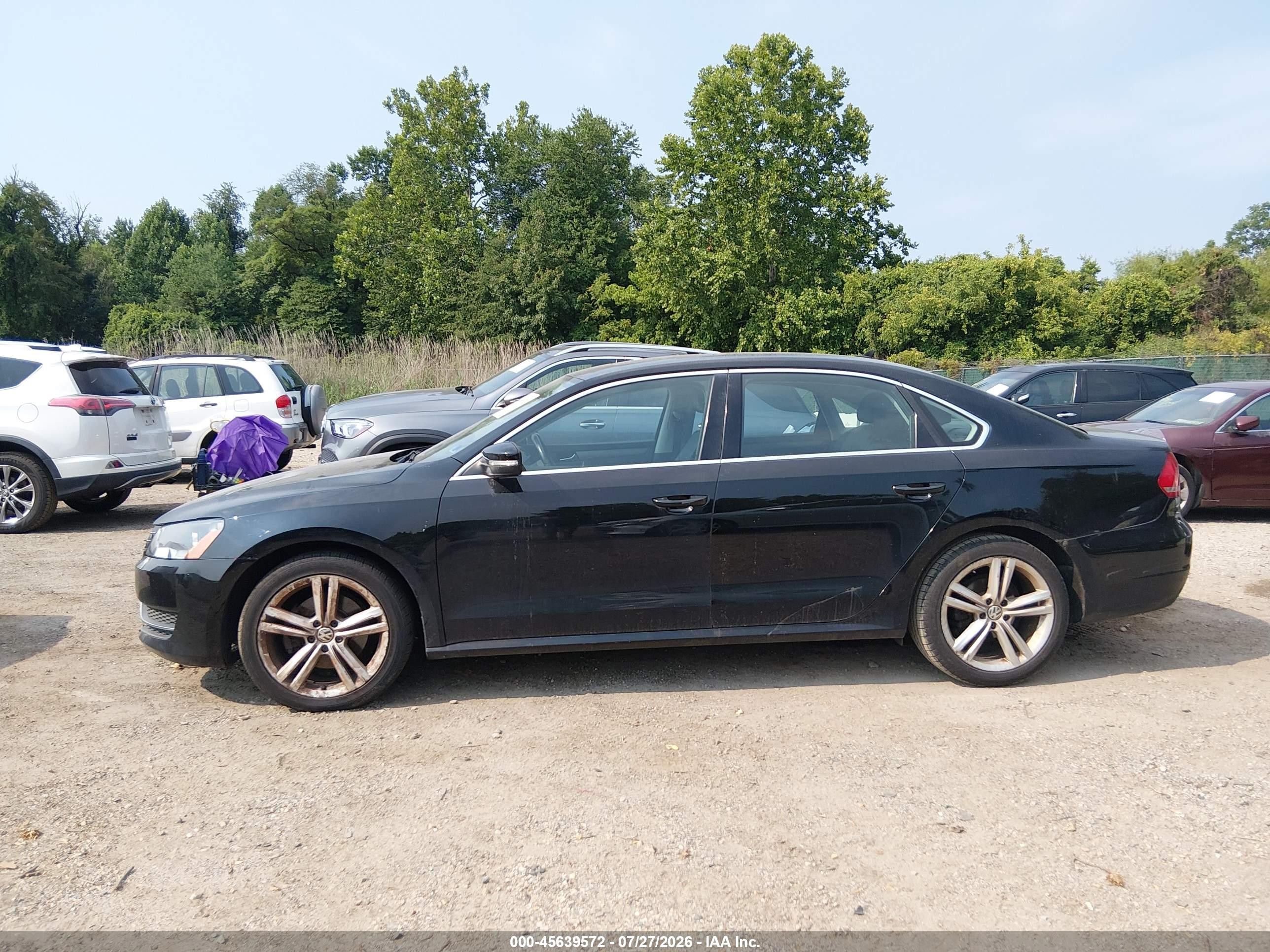 2014 Volkswagen Passat 1.8t Se Black vin: 1VWBT7A32EC047017
