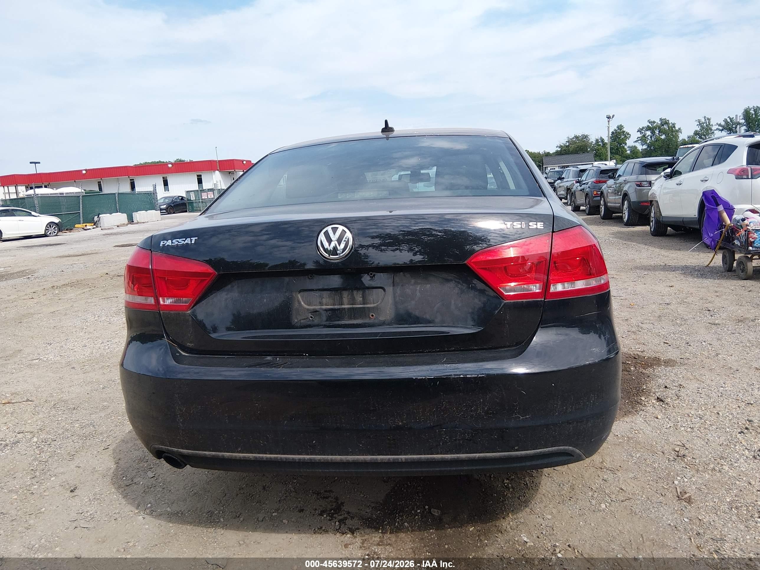 2014 Volkswagen Passat 1.8t Se Black vin: 1VWBT7A32EC047017