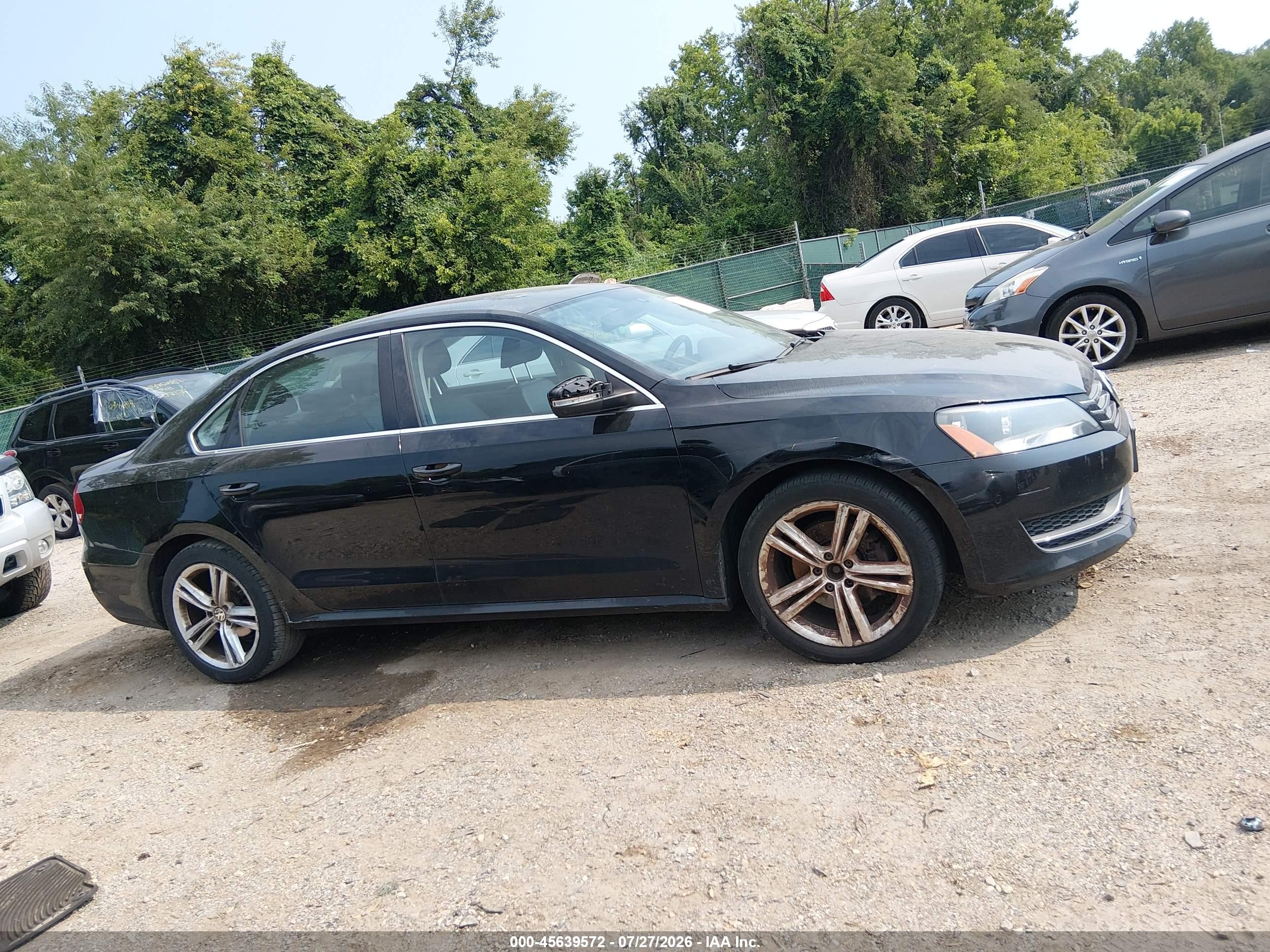 2014 Volkswagen Passat 1.8t Se Black vin: 1VWBT7A32EC047017
