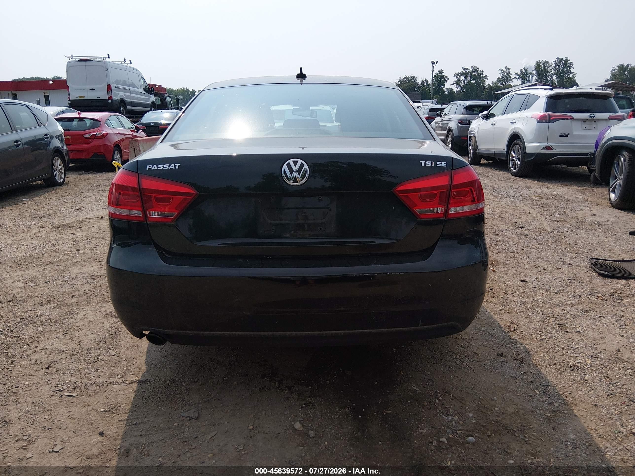 2014 Volkswagen Passat 1.8t Se Black vin: 1VWBT7A32EC047017